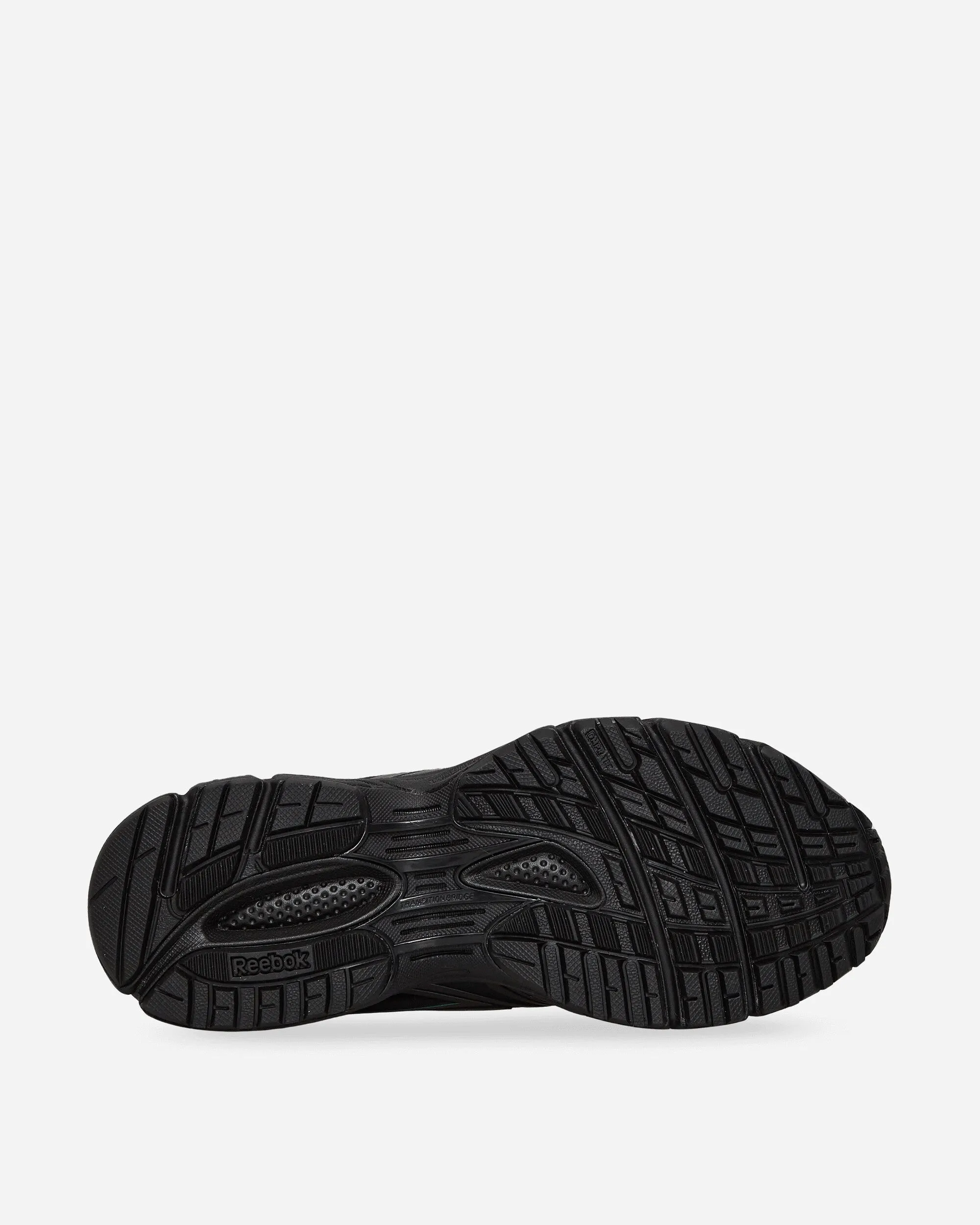 Machine-A Premier Road Modern Cut Out Sneakers Black Feet Hug Urban Style