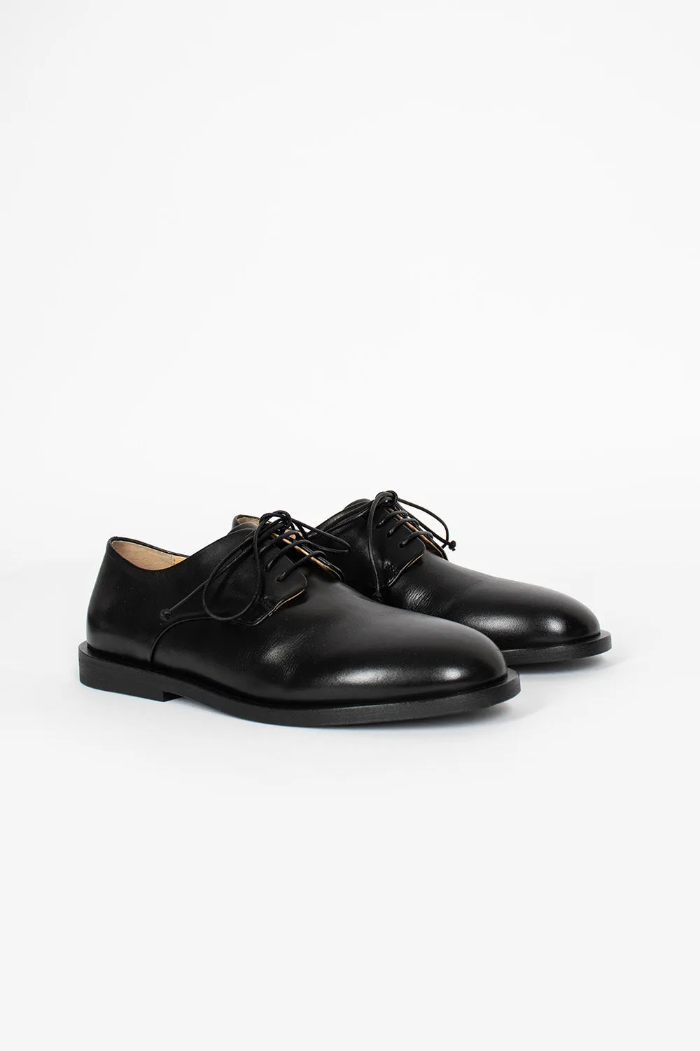 Moon Step Mando Derby Black