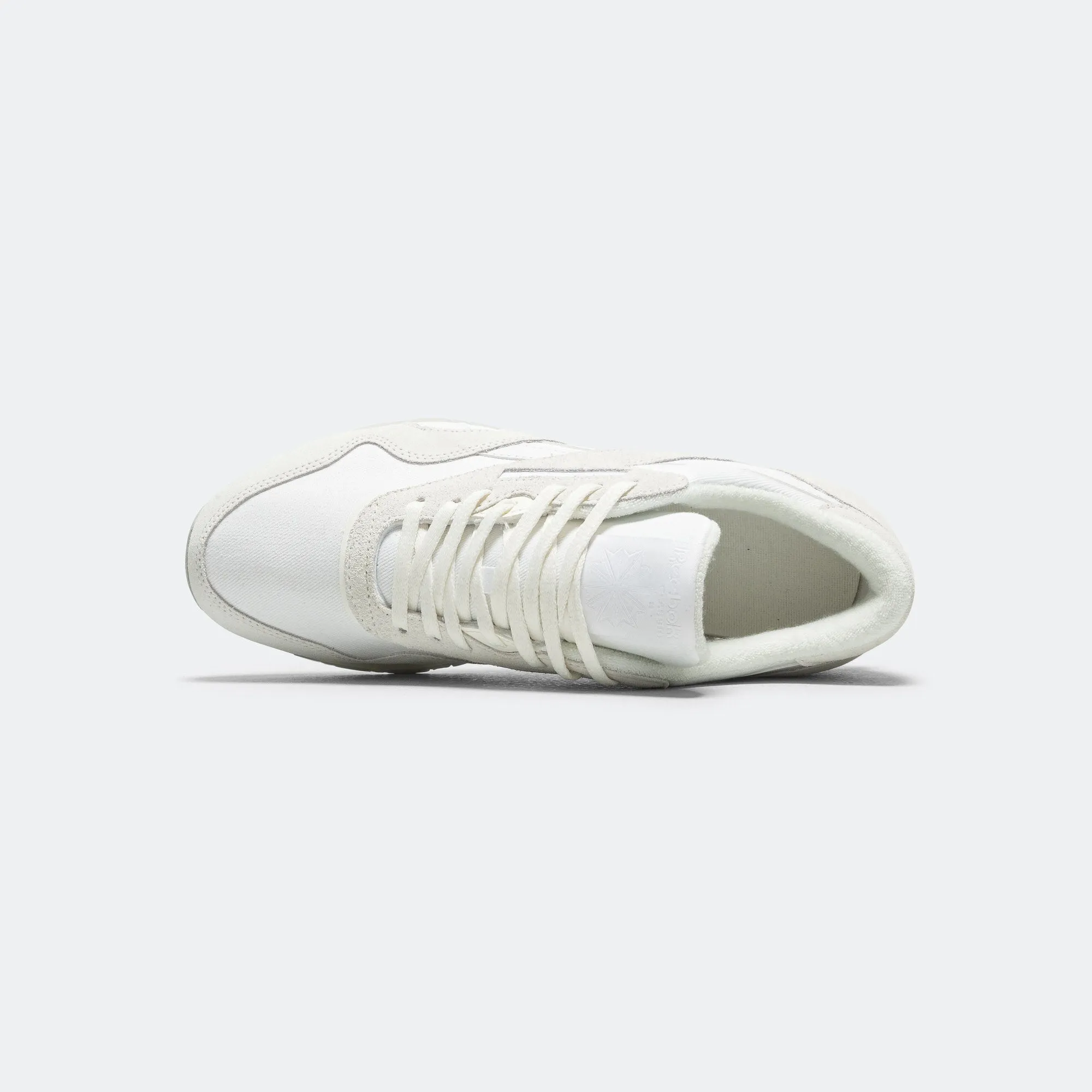 CL Nylon - White/Barley Grey/Chalk Everyday Favorite Streamlined materials