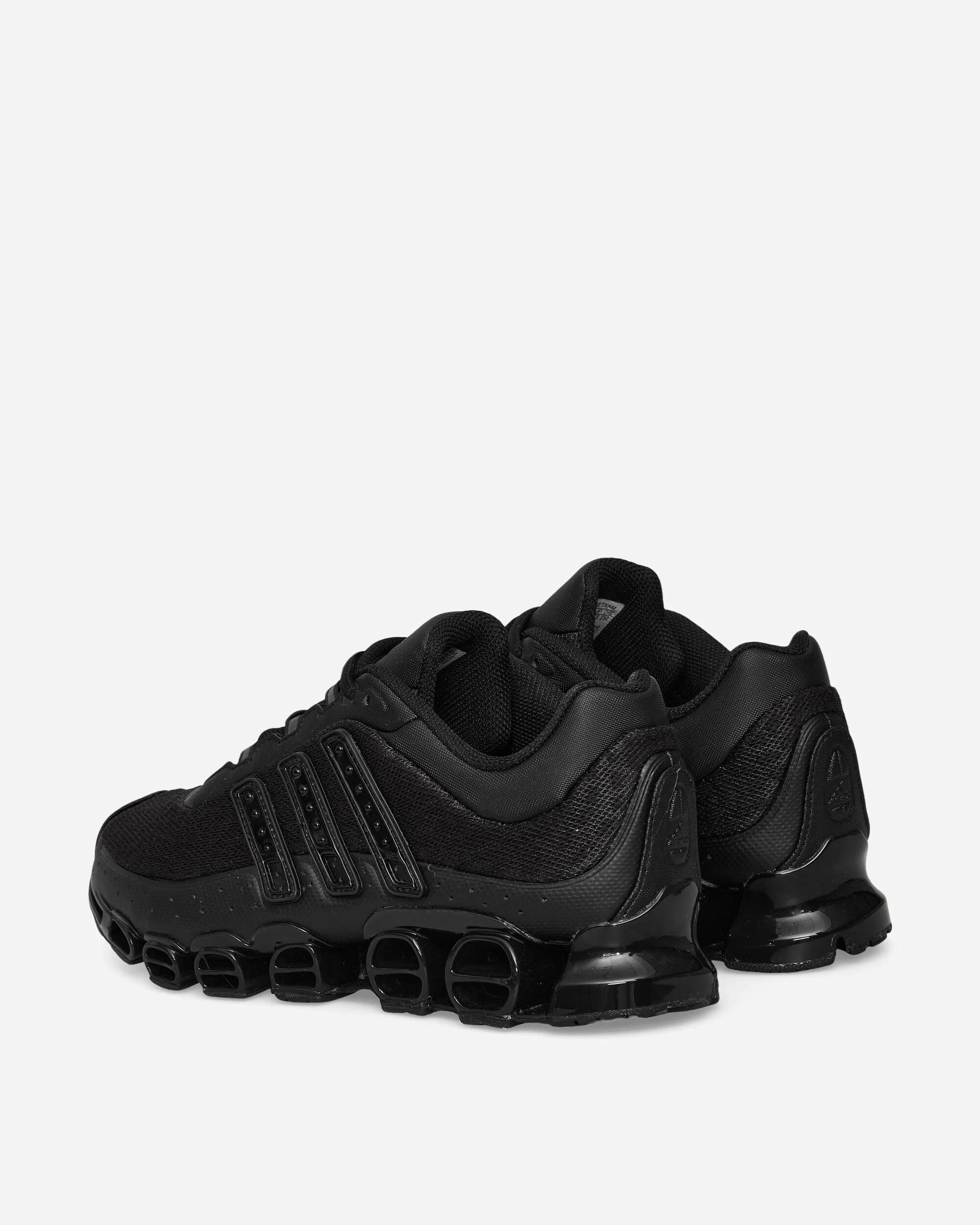 Megaride Sneakers Core Black / Core Black Casual Elegance