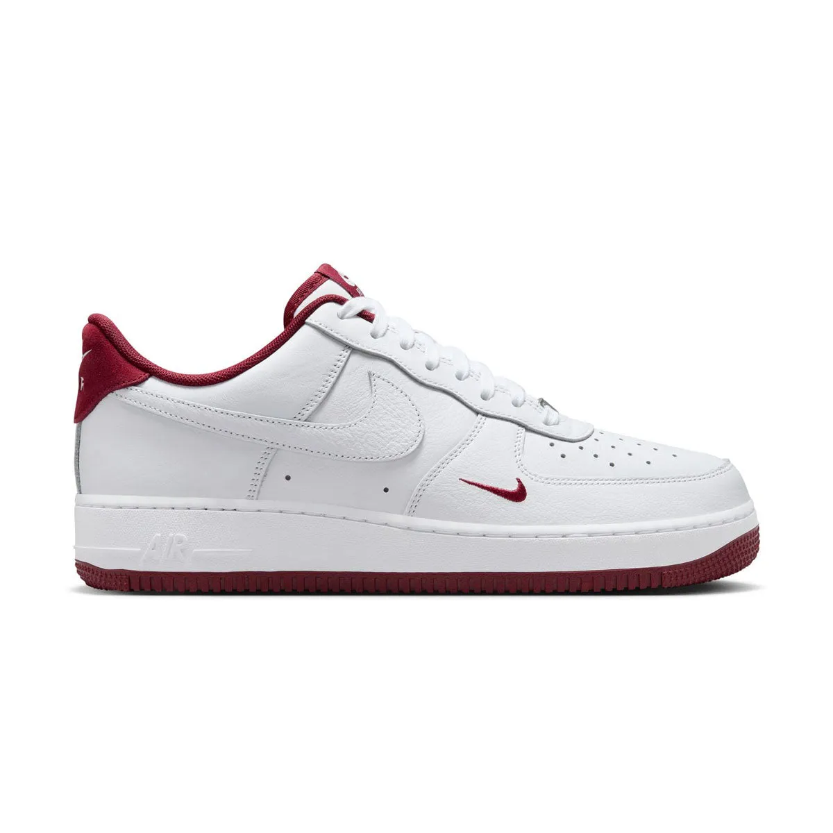 Comfort padding design Air Force 1'07 LV8 'White Team Red'