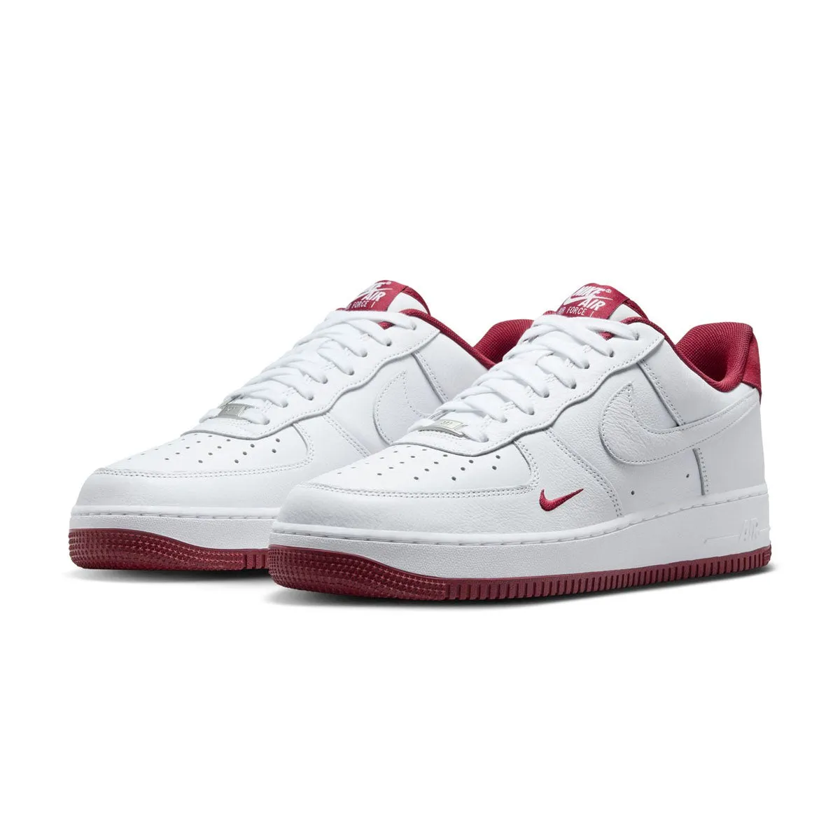 Modern Walk Synthetic Finish Air Force 1'07 LV8 'White Team Red'