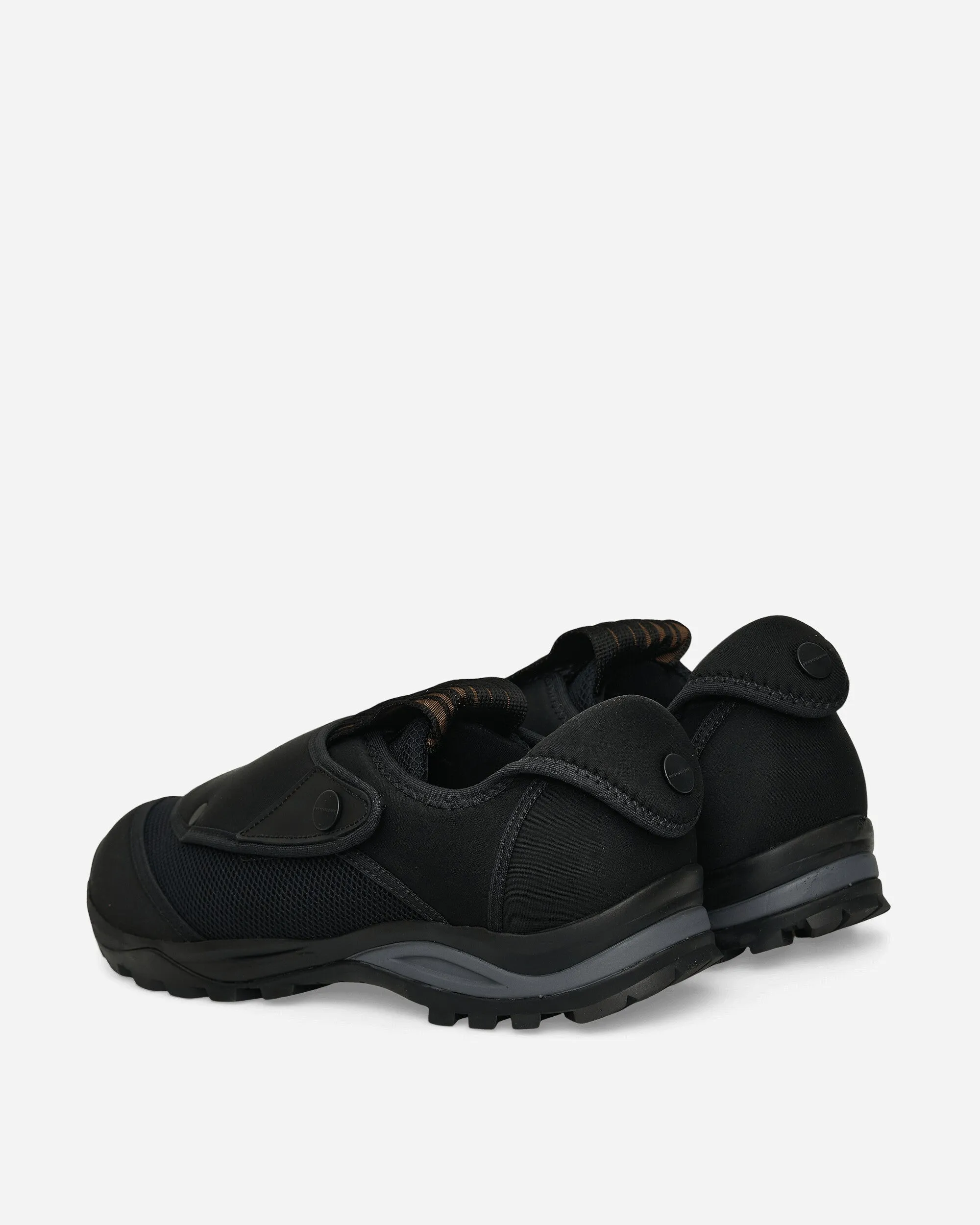 Men's Riadis Shoes Black Matt Field Trip Walk Scene
