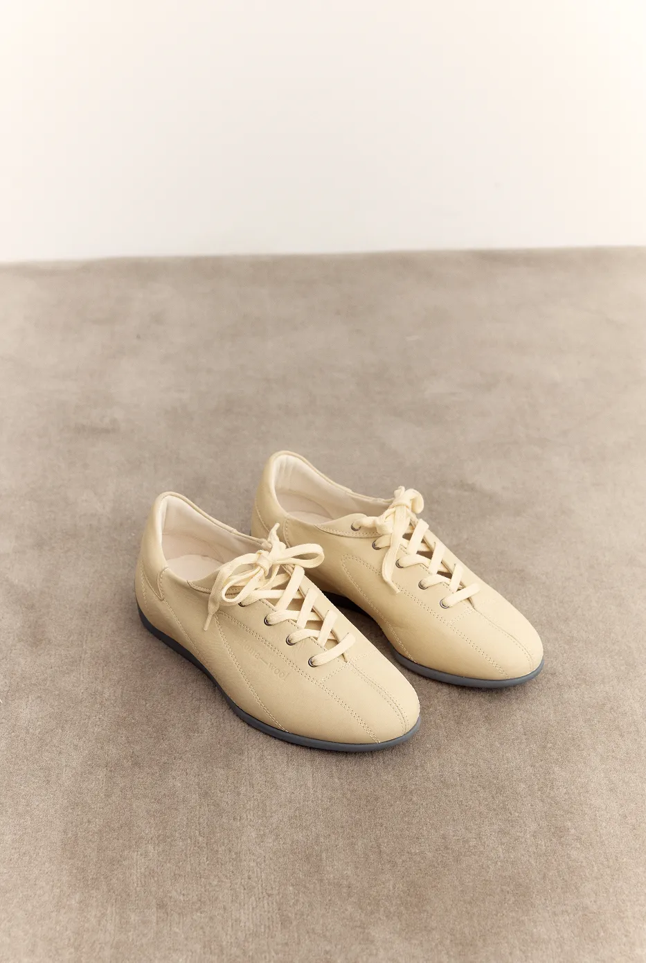 Miles Sneakers Walking Sole