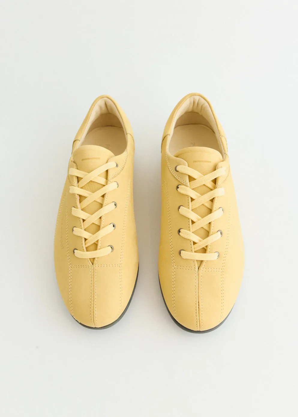 Miles Sneakers Motion Friendly