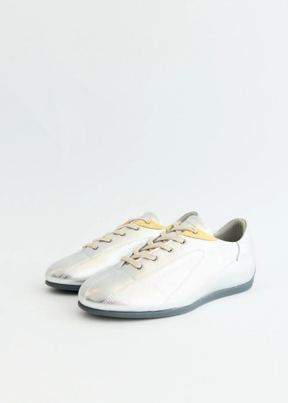 Miles Sneakers MoistureWicking Fit Anywhere