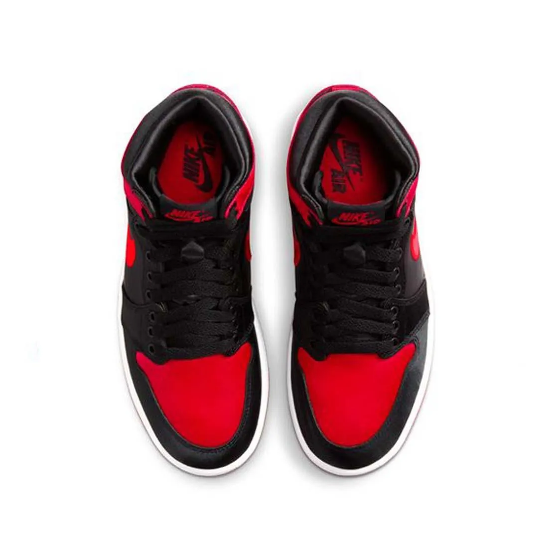 Pet Jog Effortless Style Wmns Air Jordan 1 High OG 'Satin Bred'