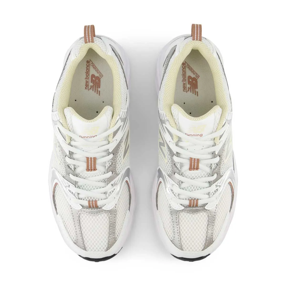 Daily Ease Energy return 530 'White Silver Metallic Calcium'
