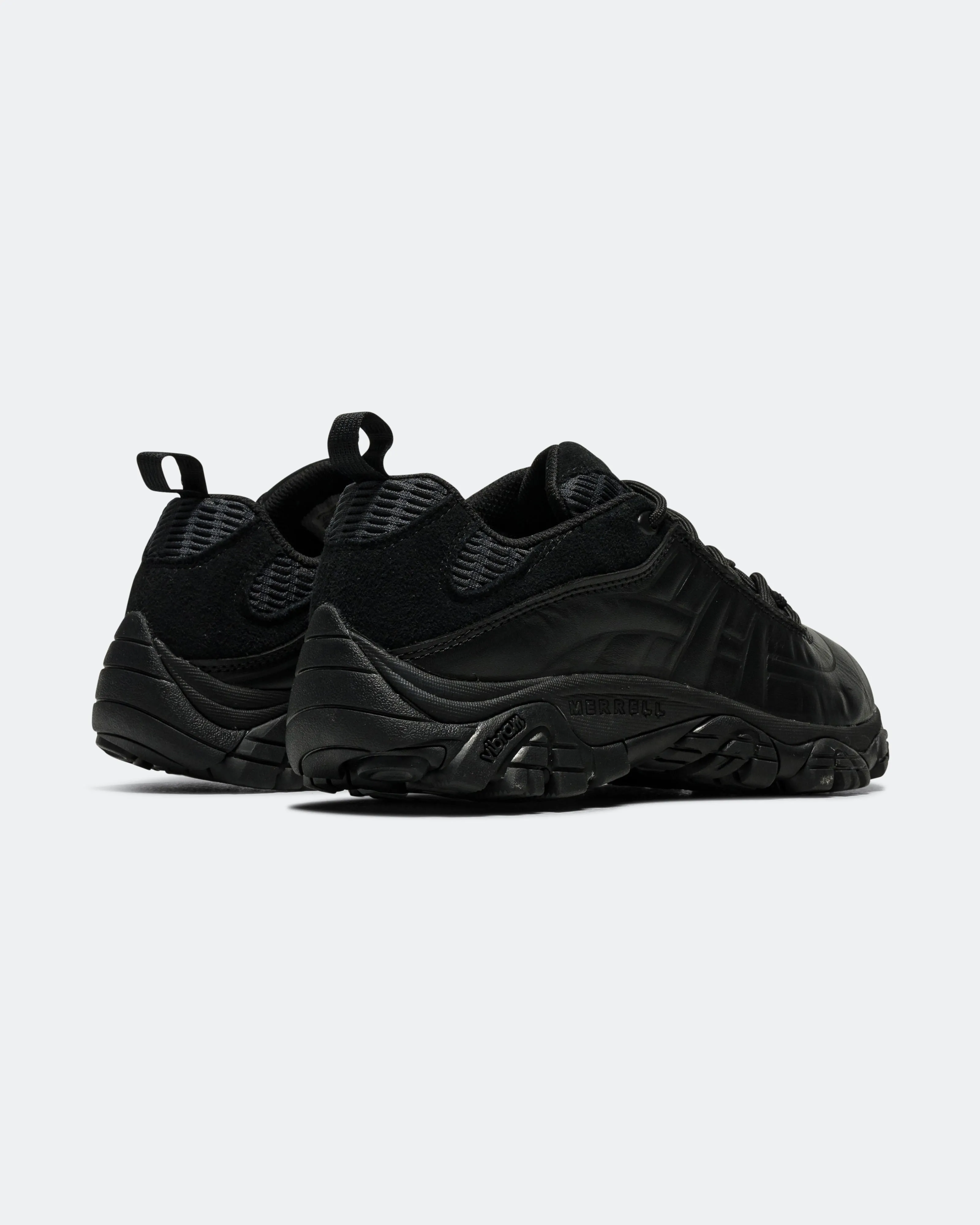 Moab 2 Remix SE - Black/Black Neutral Motion