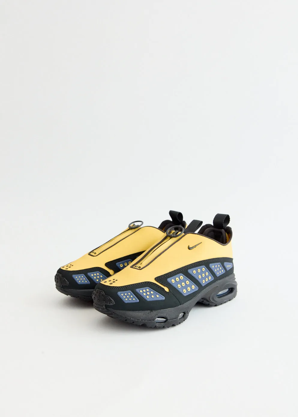 Every Season Women's Air Max SNDR 'Saturn Gold' Sneakers