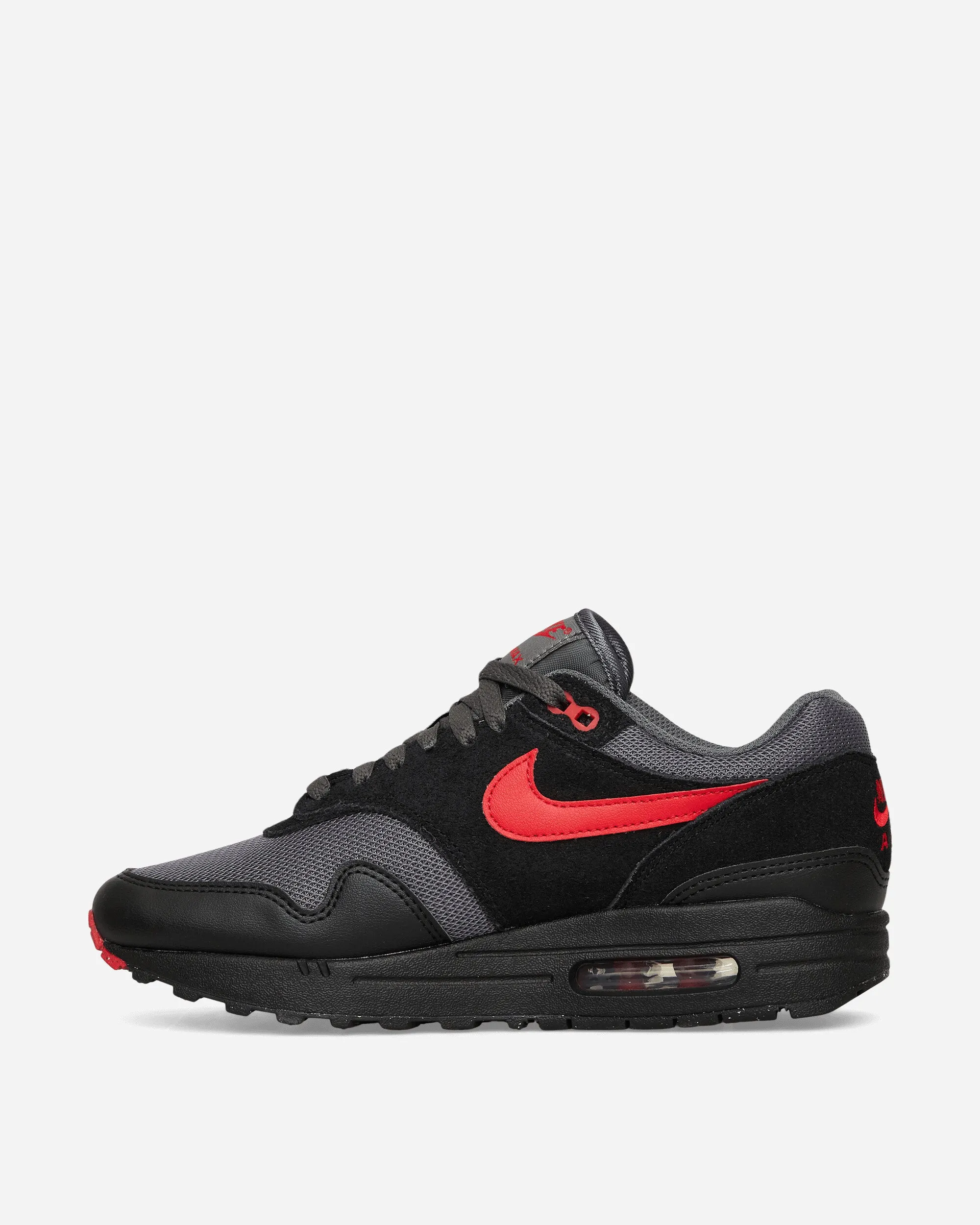 Air Max 1 Essential Sneakers Black / Iron Grey / University Red FlexibleOutsole