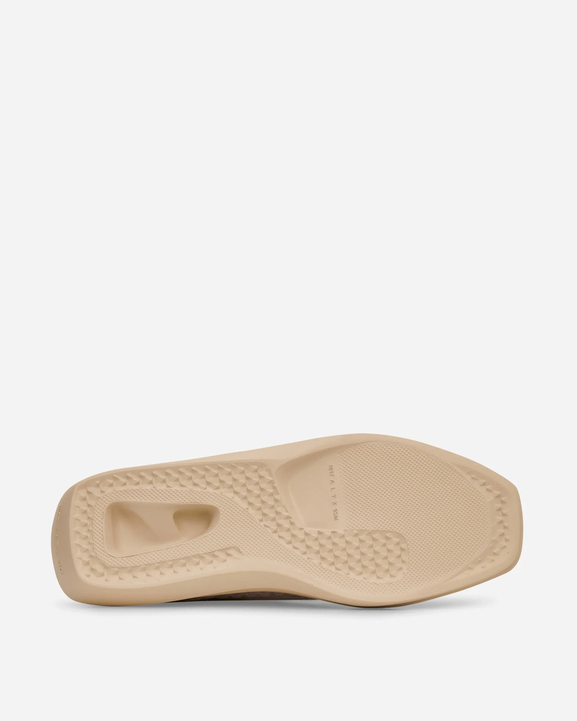 Mono Hiking Sneakers Beige Fast Step day trip