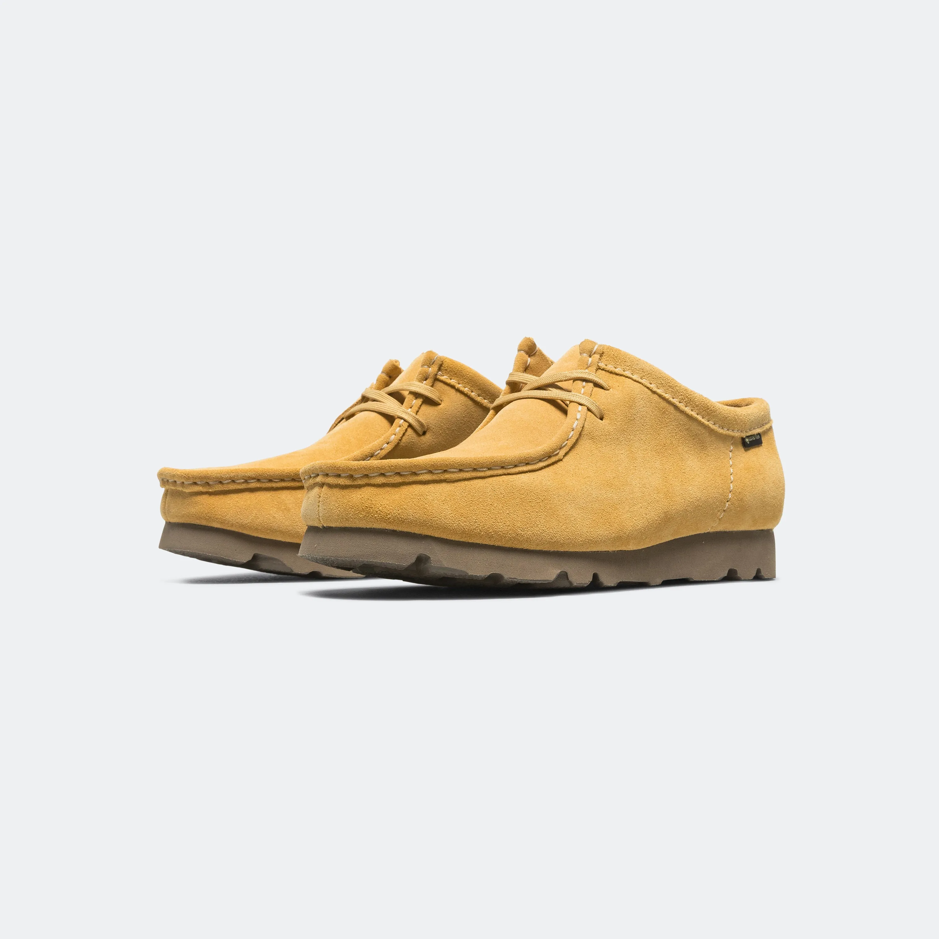 Wallabee GTX - Golden Tan Suede Good Grip