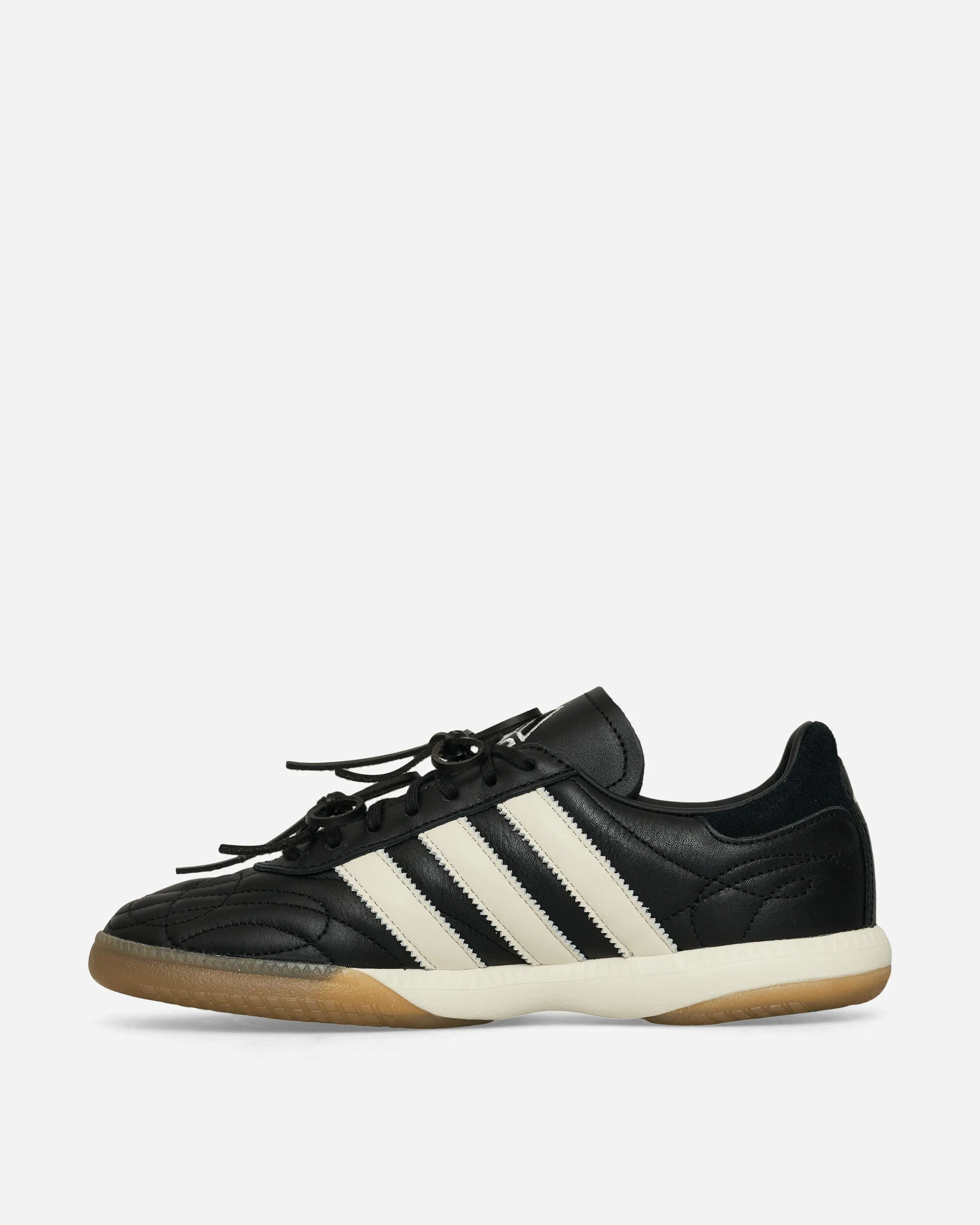 Street Ready Flexible Motion Naked Copenhagen x Maha Samba Sneakers Core Black / Off White
