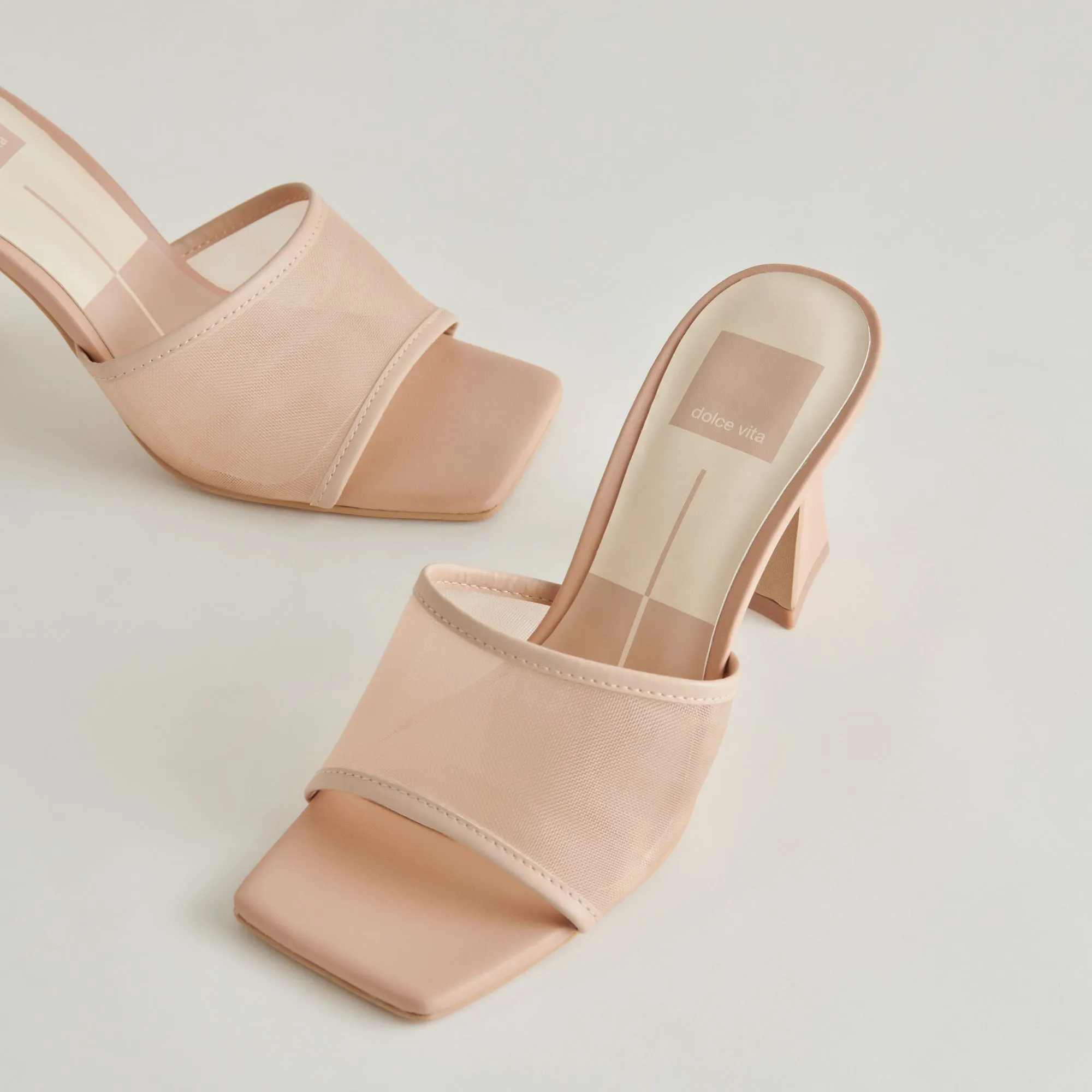 Wide toe box Comfort Grip NARDA HEELS BLUSH MESH