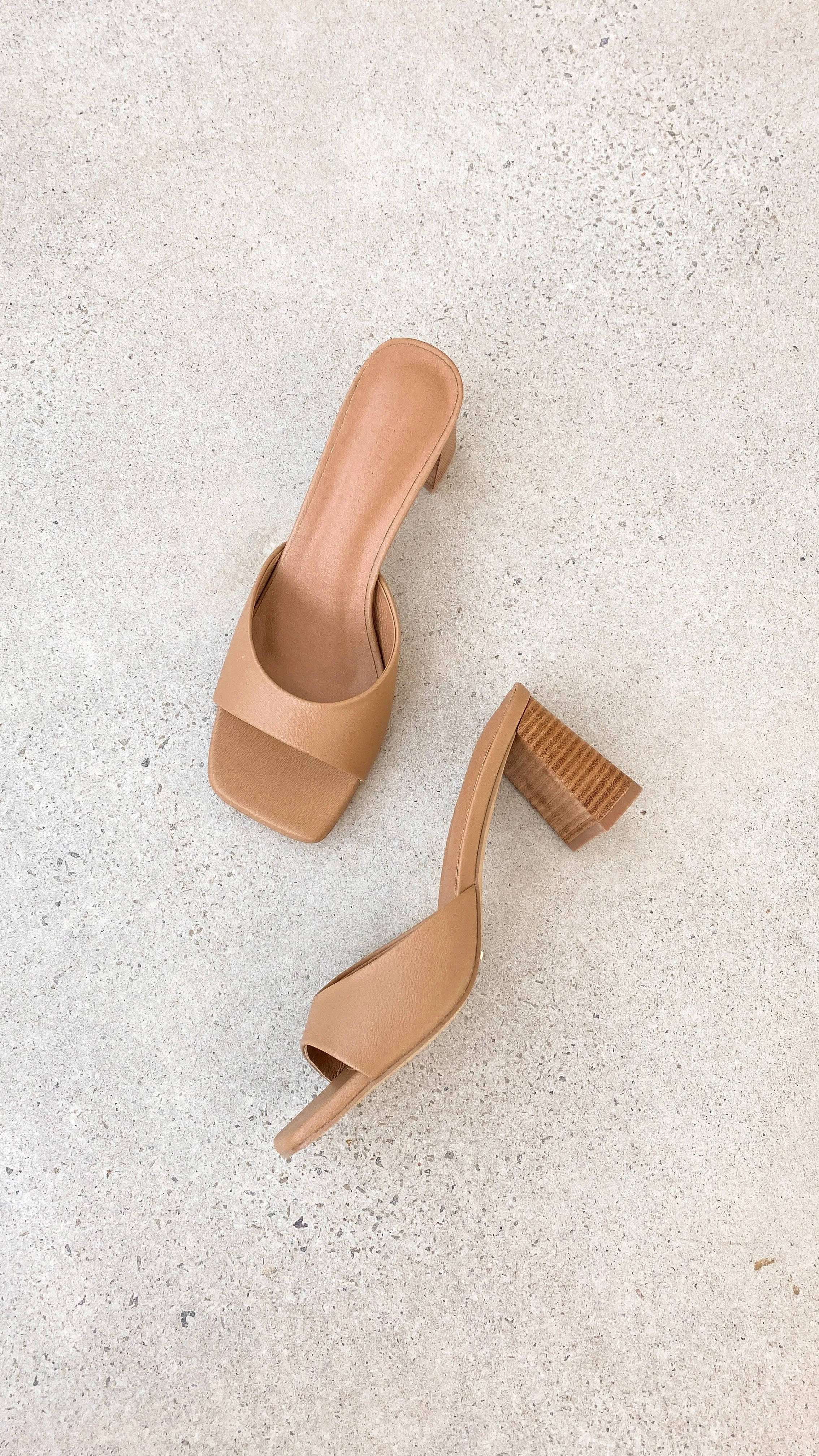 Nattie Heel - Oak Sleek Heels