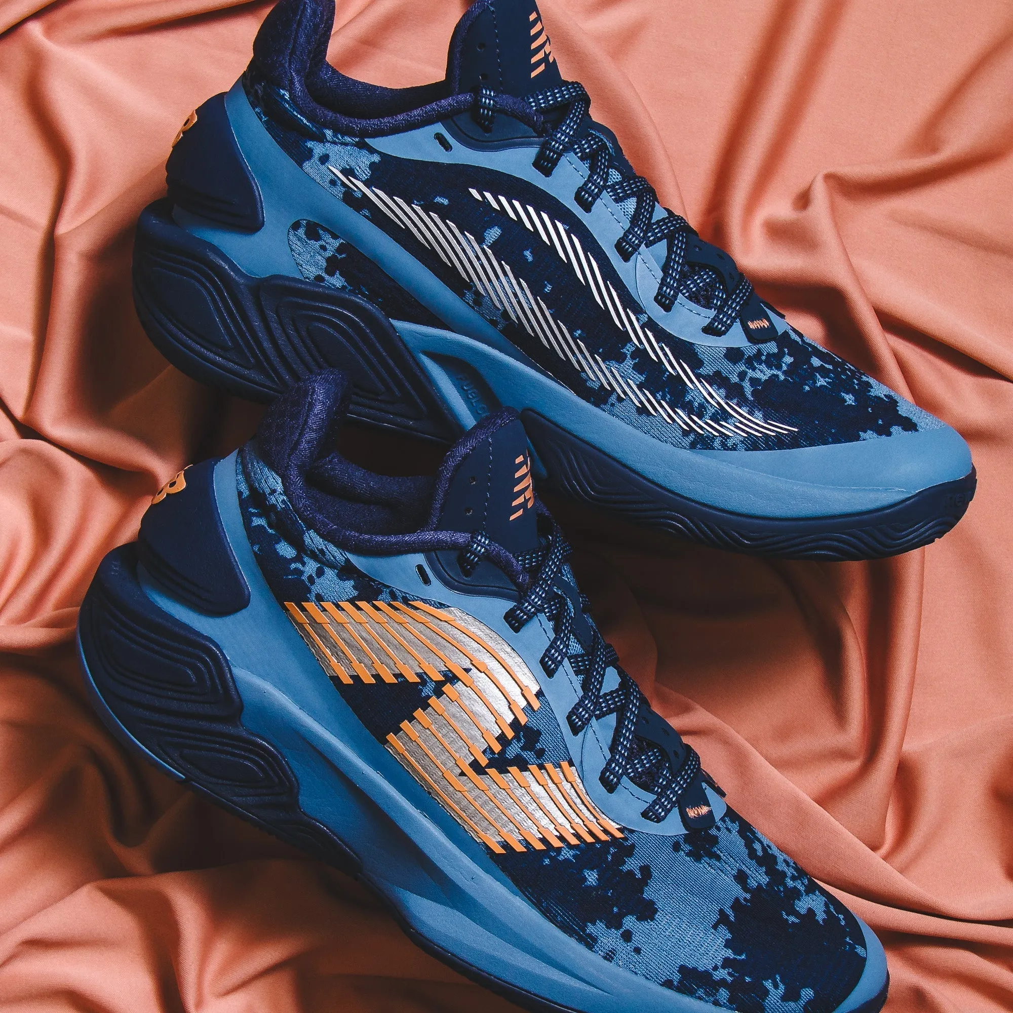 New Balance Basketball Unisex TWO WXY V5 Navy BB2WYBT5 Fast - paced