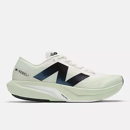 New Balance Men's Rebel v4 (SALE) Padded collar
