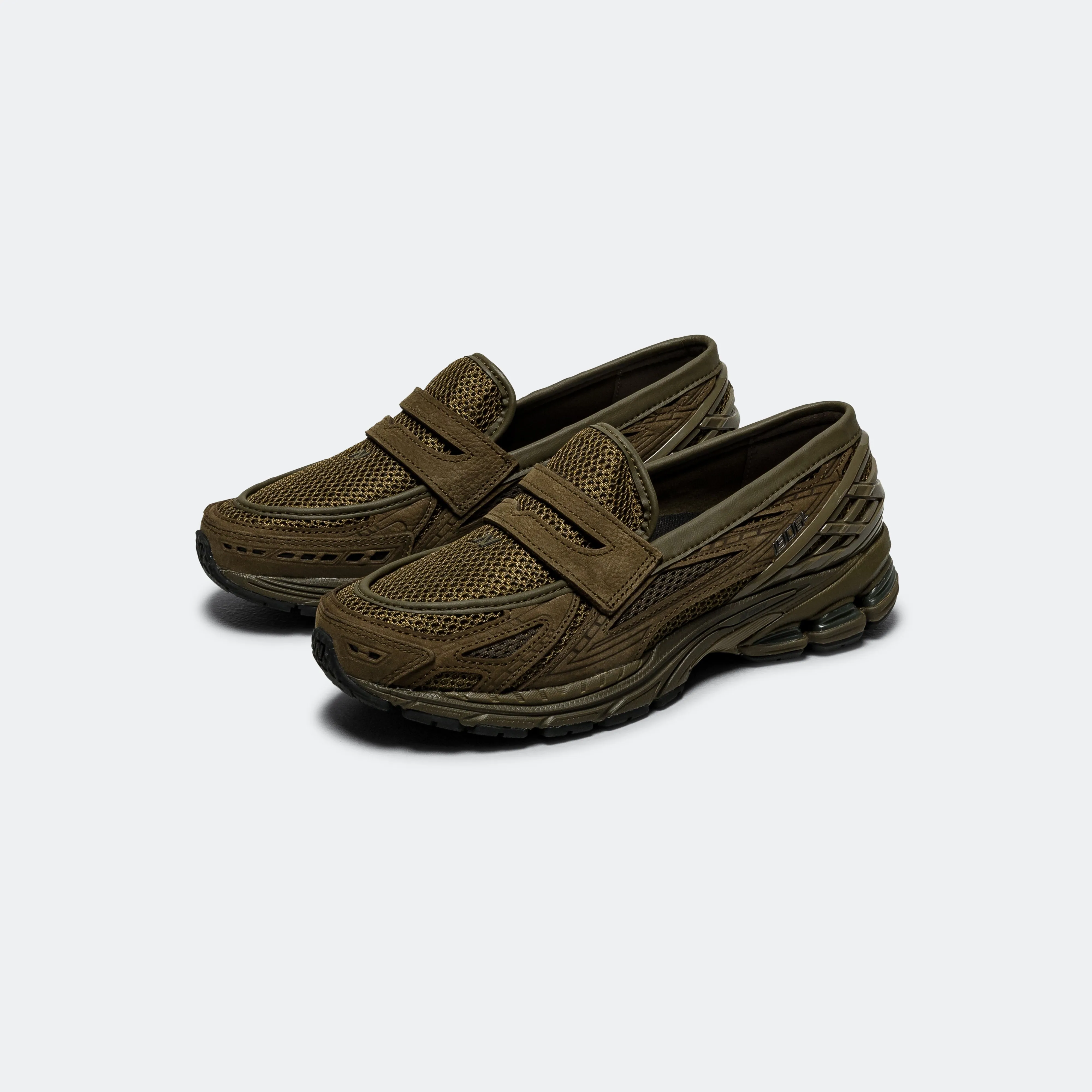Trail Ready Athleisure Fit U1906LNV