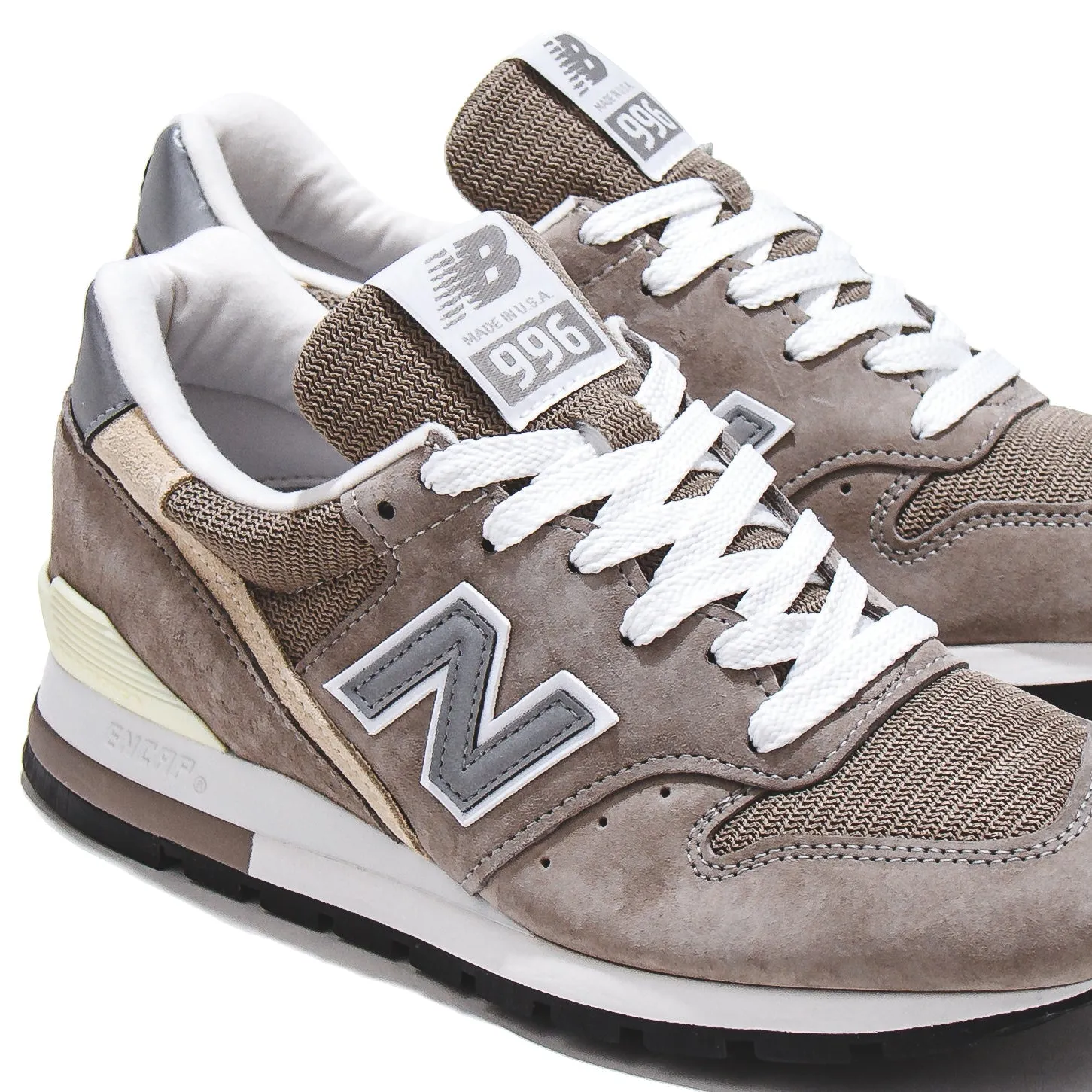 running in a delta area shoes New Balance Unisex 996 Grey Made In USA U996GR