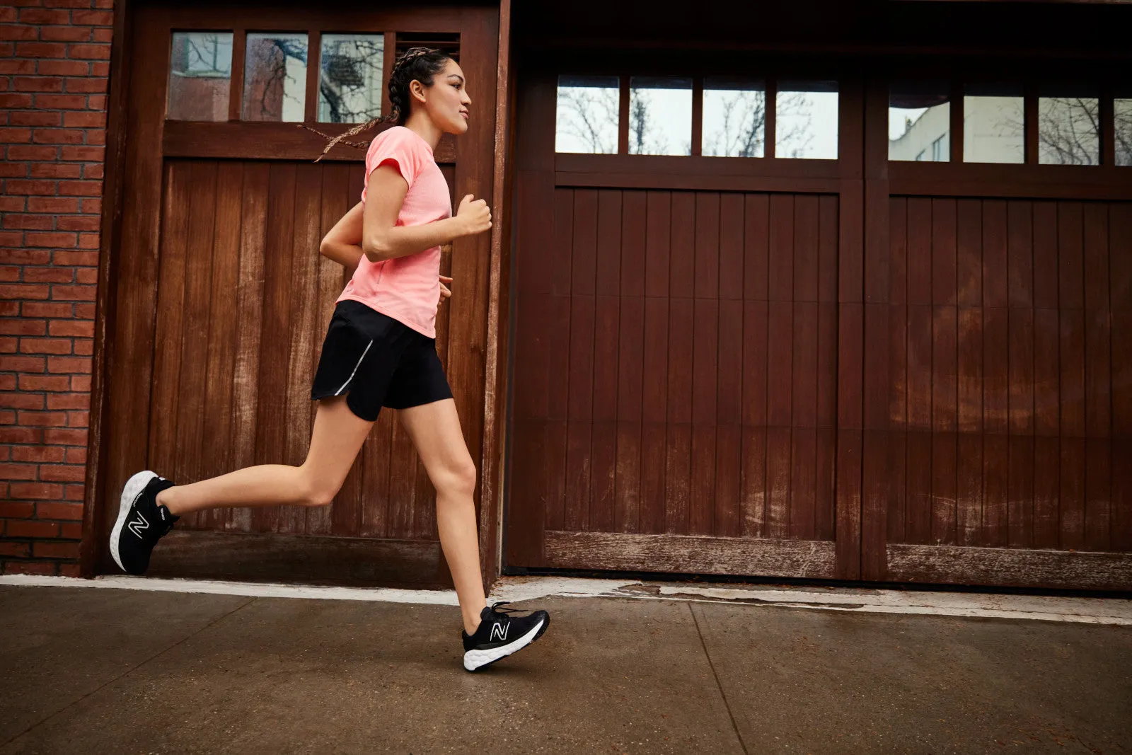 running for a way to stay successful classic running gear NEW BALANCE W840FLK WOMEN'S