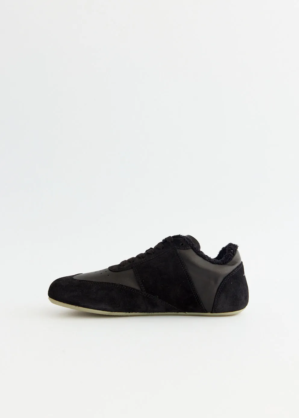 Closed Toe Day-Long Wear Anatomic Sneakers
