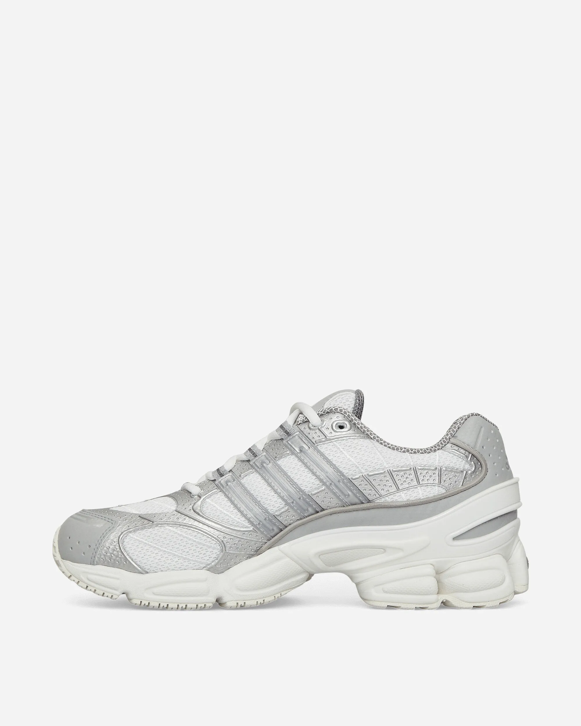 Ozweego Pro Sneakers Cloud White / Silver Metallic / Core White City Utility Quiet Traction