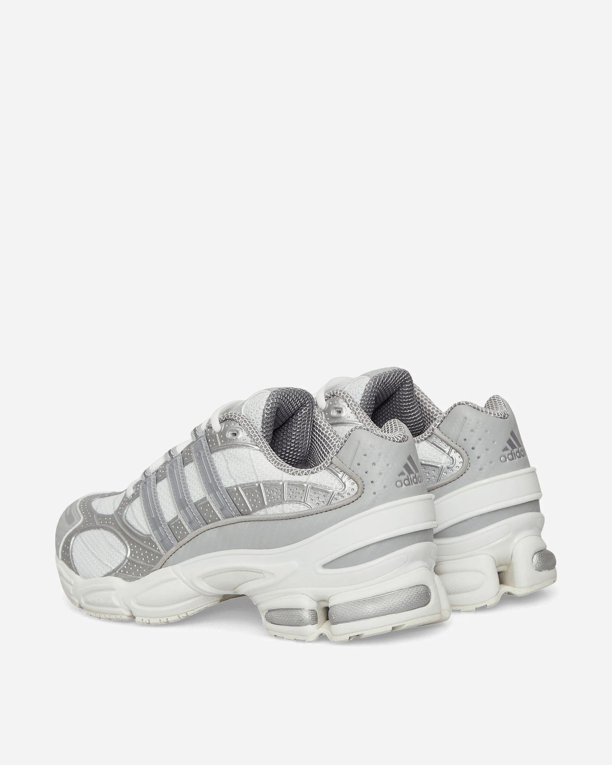 work commute Ozweego Pro Sneakers Cloud White / Silver Metallic / Core White