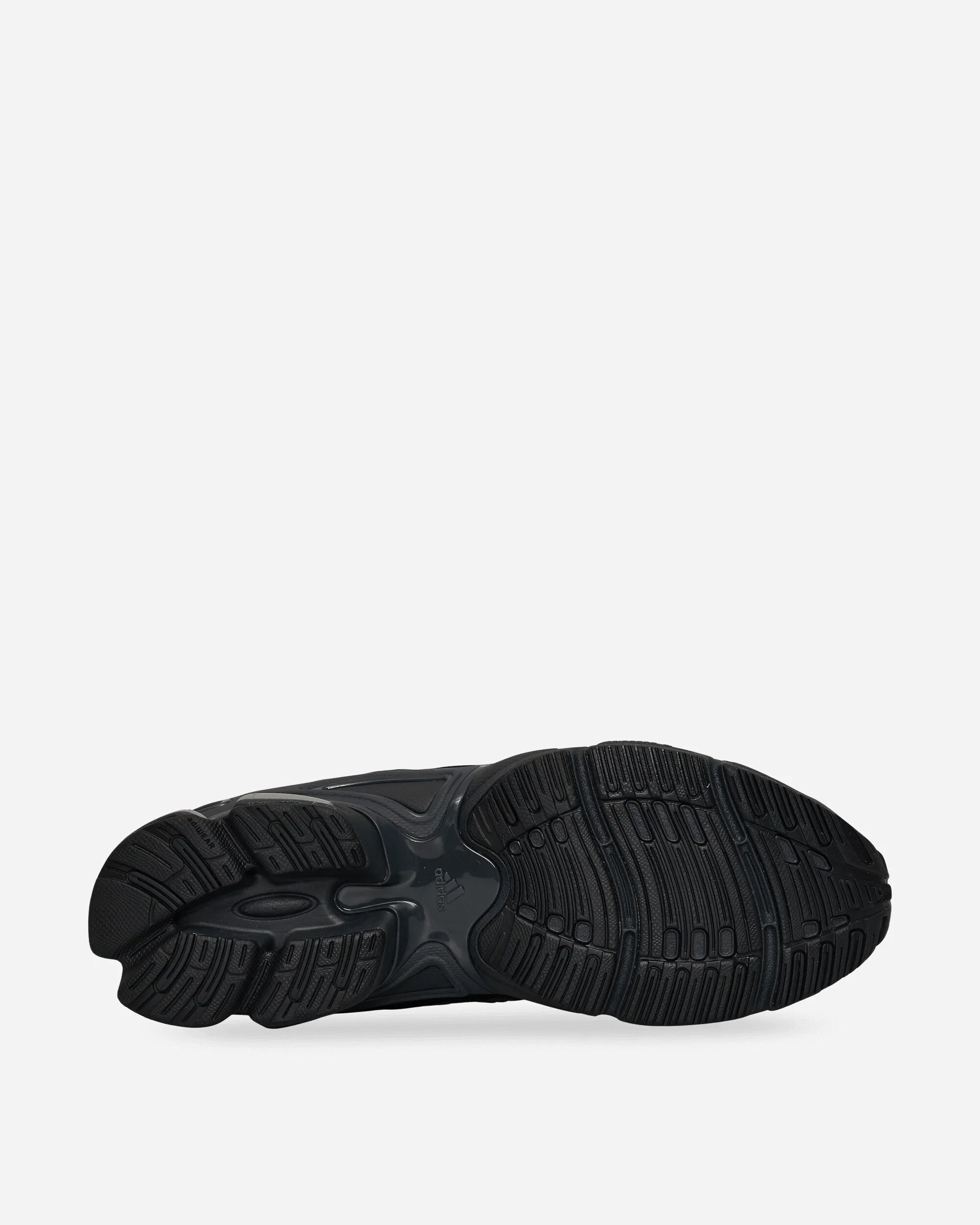 Ozweego Pro Sneakers Core Black / Iron Metallic / Grey Six Group Hike
