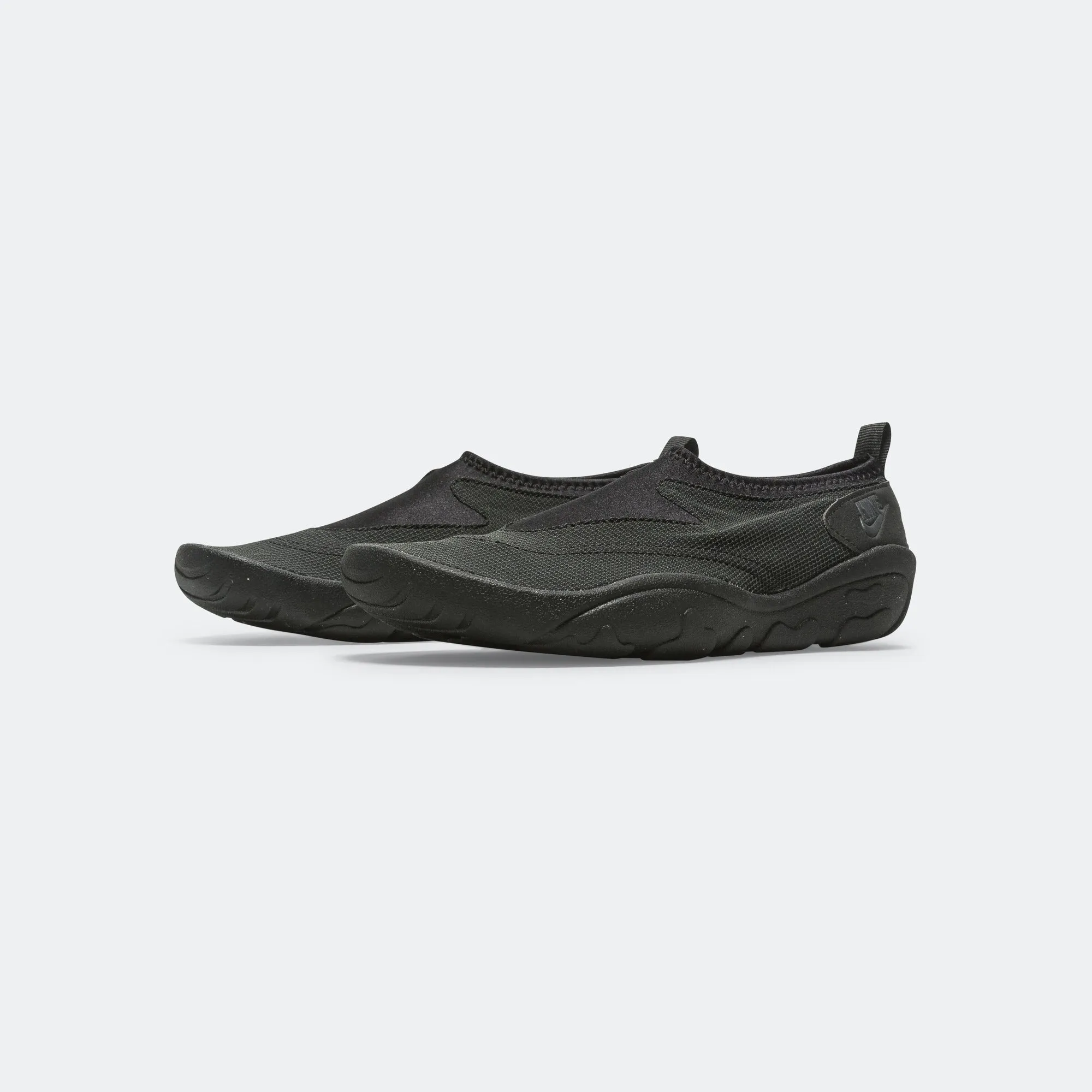 Aqua Turf - Black/Off Noir City Gear