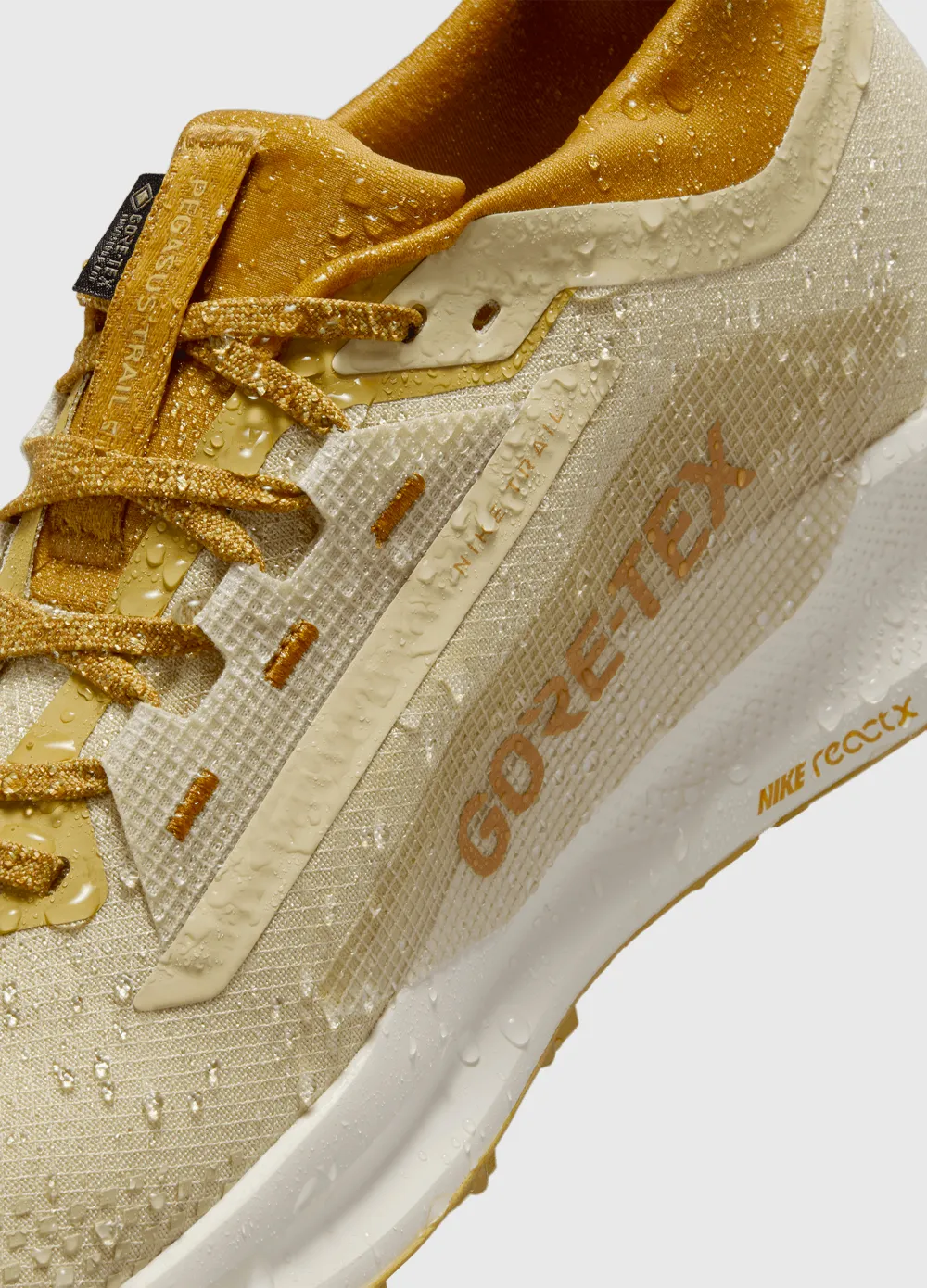 Cool Design Pegasus Trail 5 GORE-TEX 'Team Gold' Sneakers