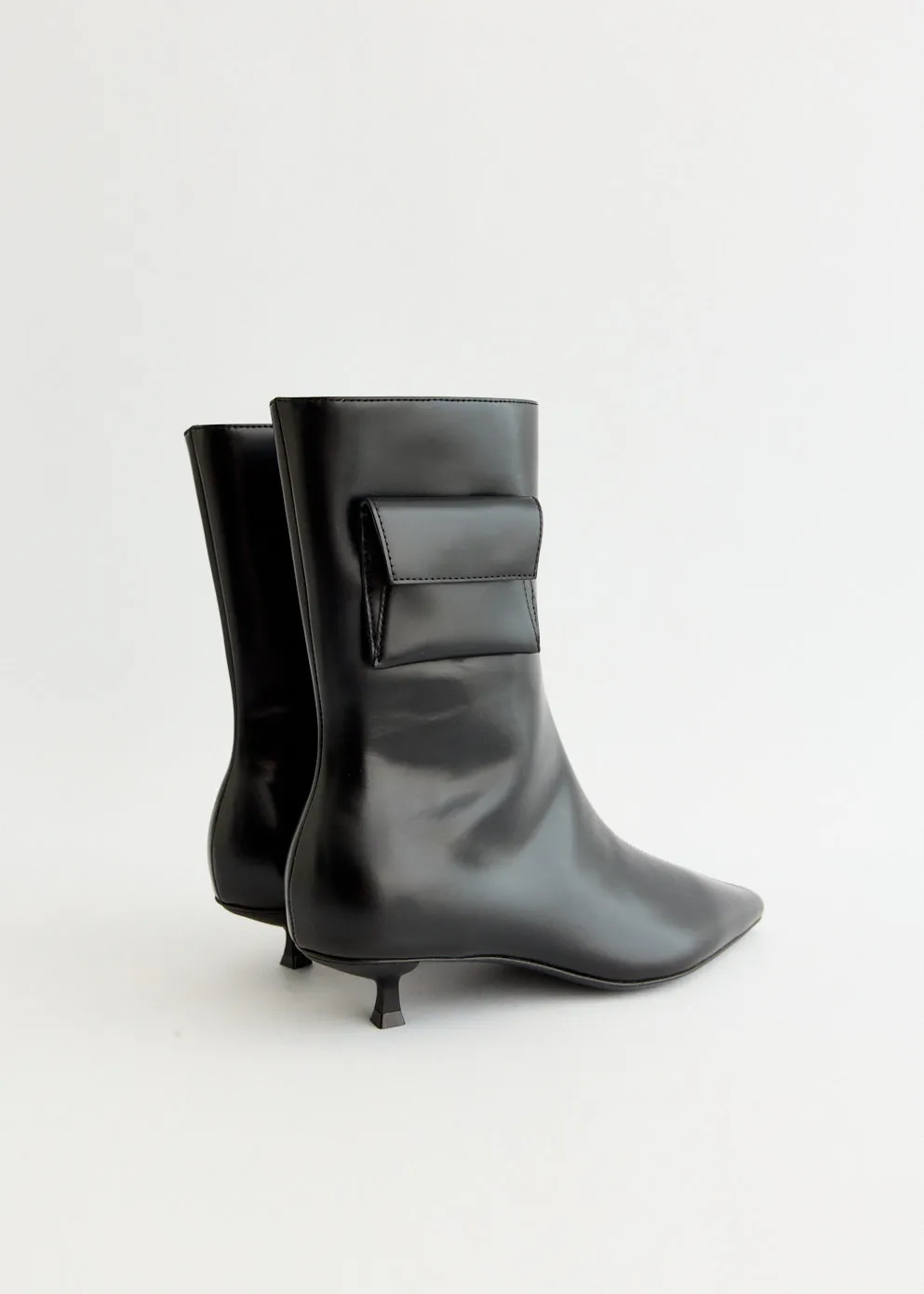 Winter Vibe Light Bounce Petit Pouch Boot