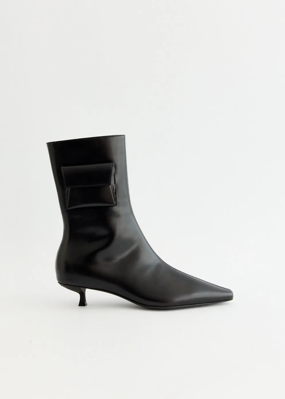 Minimal Vibe clean look Petit Pouch Boot