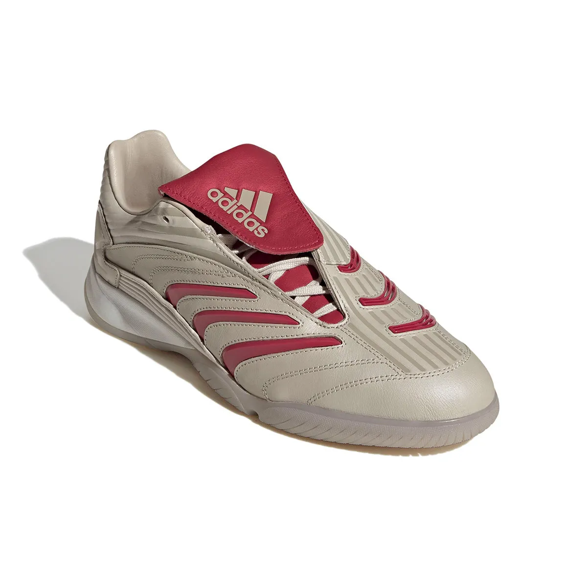 Predator Sala 'Beige Team Victory Red' Ridge Jog