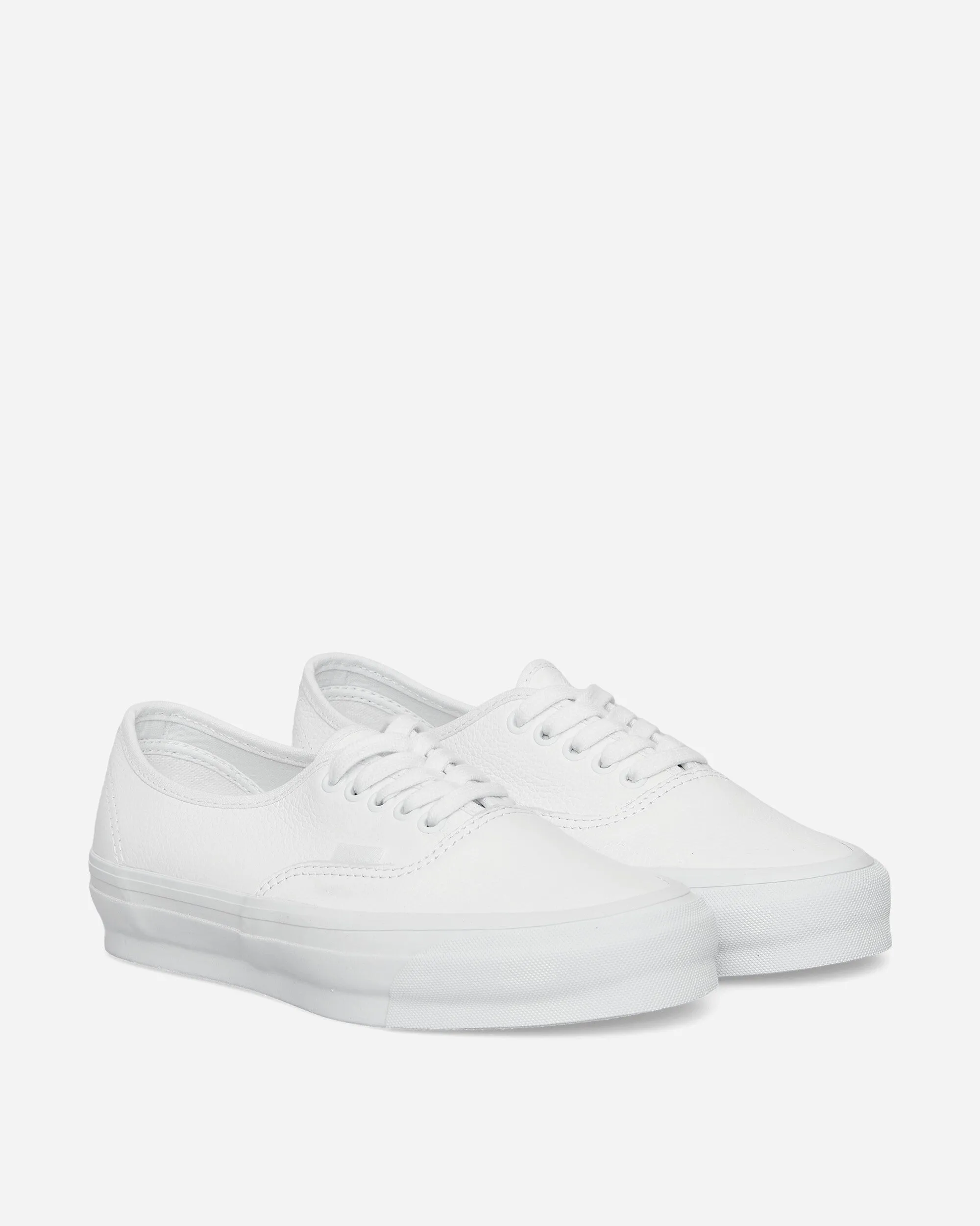 Premium Authentic 44 Leather Sneakers White Grass Jog Neutral design