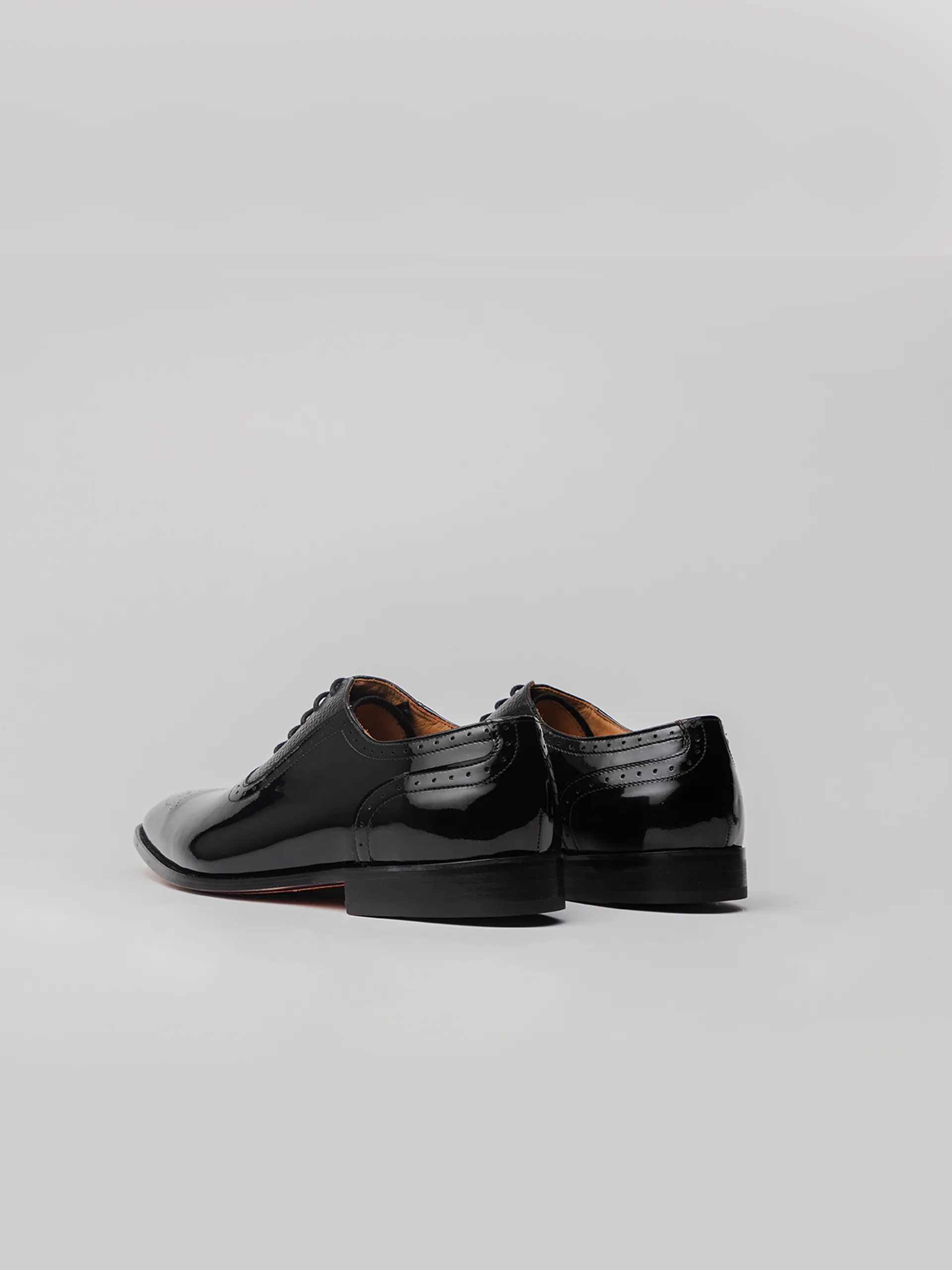 Everyday Wear Suave Oxford -Patent Black
