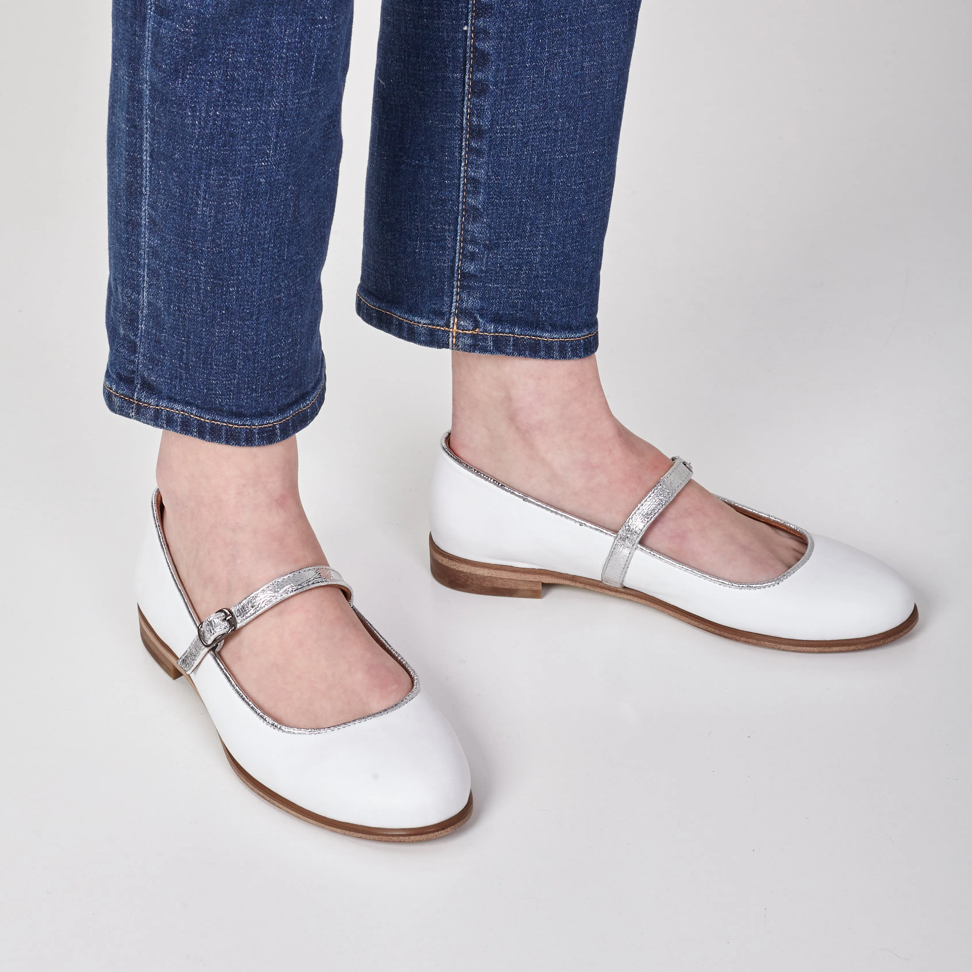 Lily - Mary Janes Timeless arch