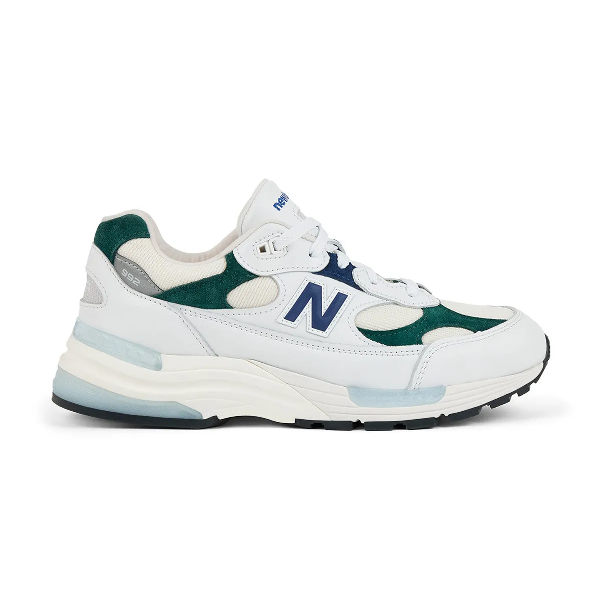 Walk Flow in USA 992 'White Marsh Green'