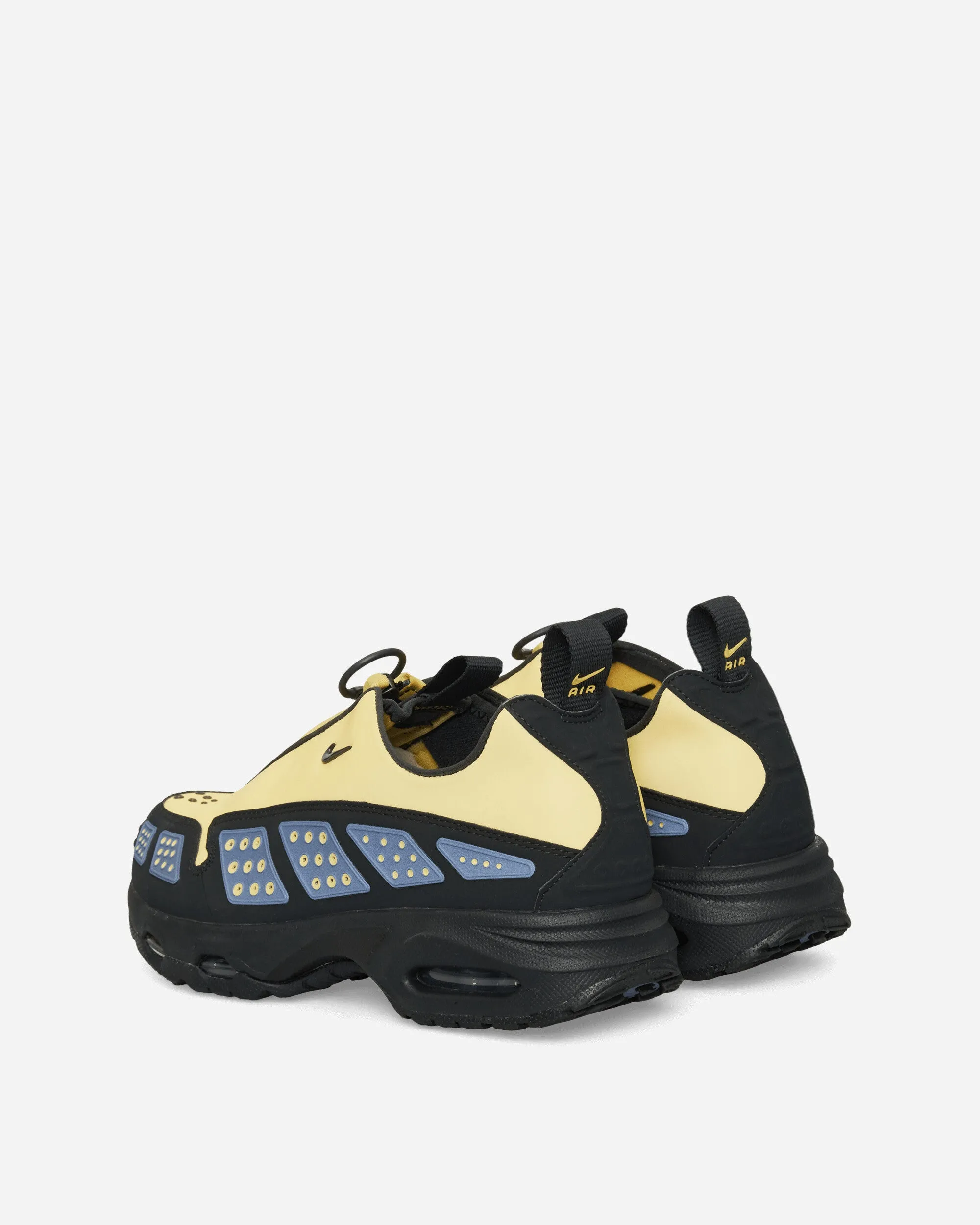 Breathable Upper Shoes Women's Air Max SNDR Sneakers Saturn Gold / Off Noir