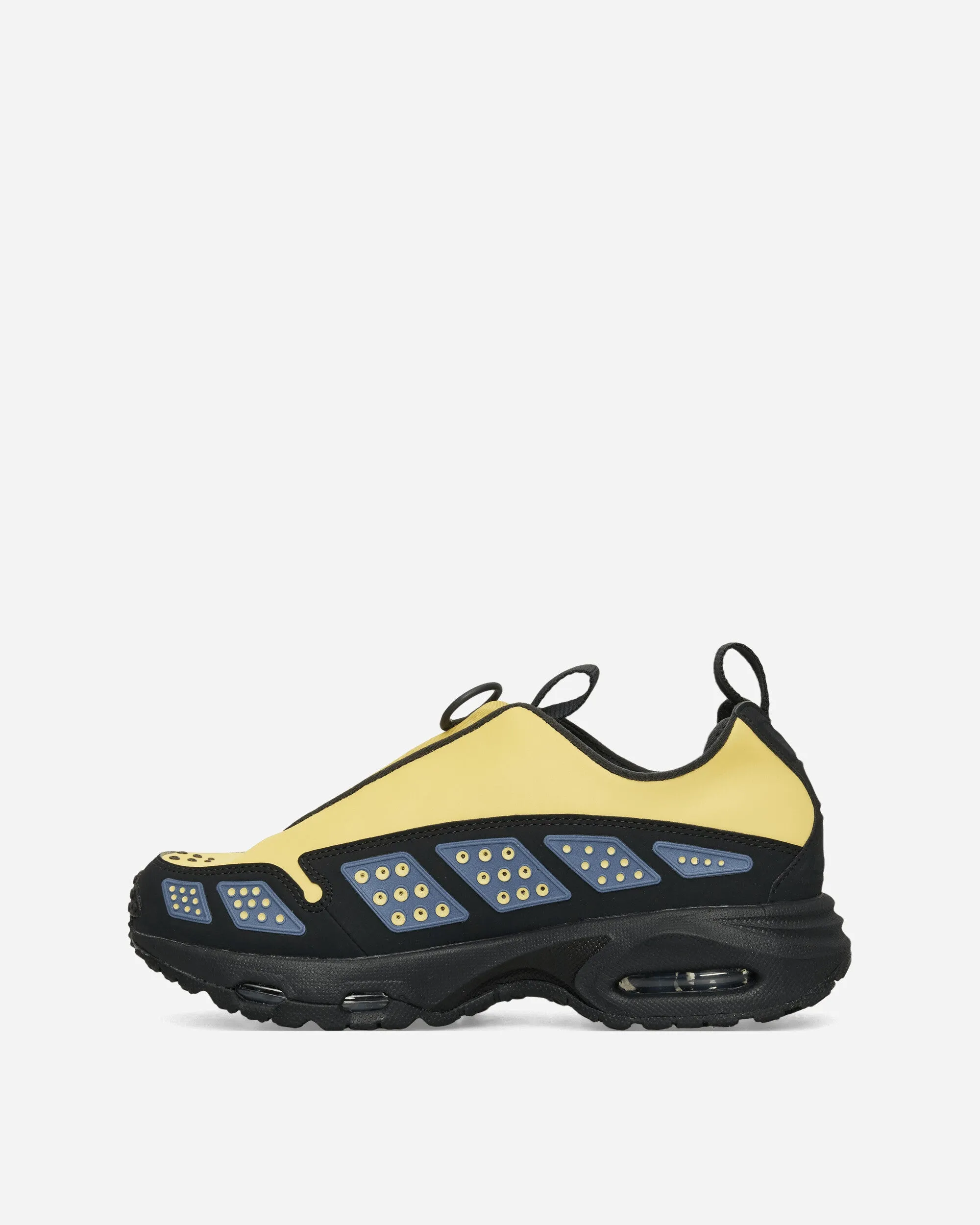 Women's Air Max SNDR Sneakers Saturn Gold / Off Noir Comfort footbed Travel Ease
