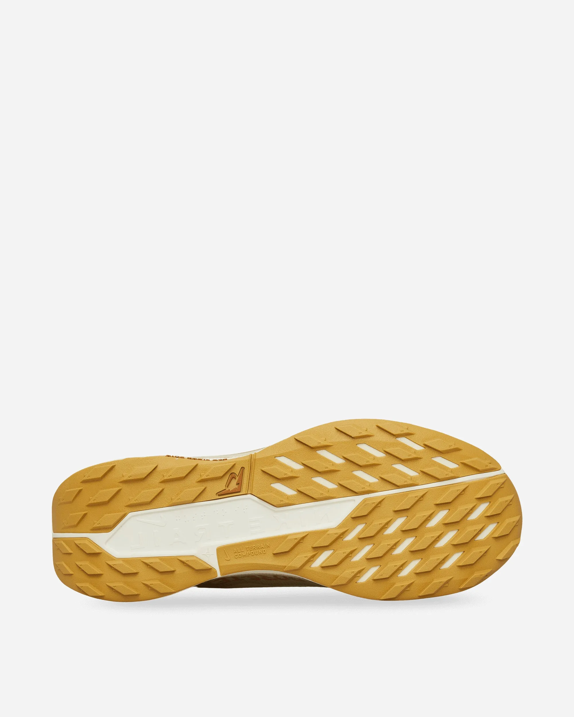 Every Season Fashion Daily Pegasus Trail 5 GORE-TEX Sneakers Team Gold / Desert Ochre