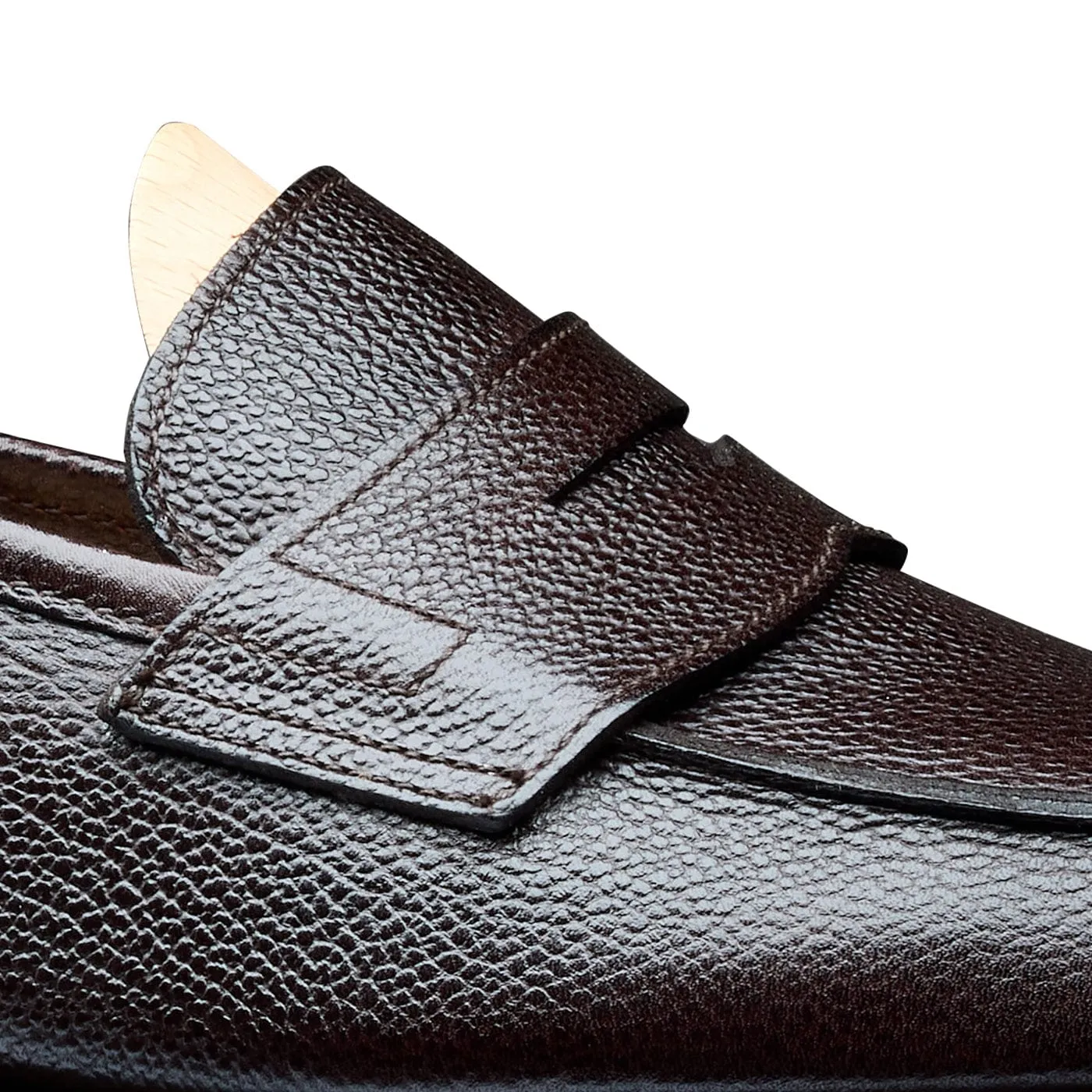 Buckle Closure Richmond 2 Truffle Angus Grain