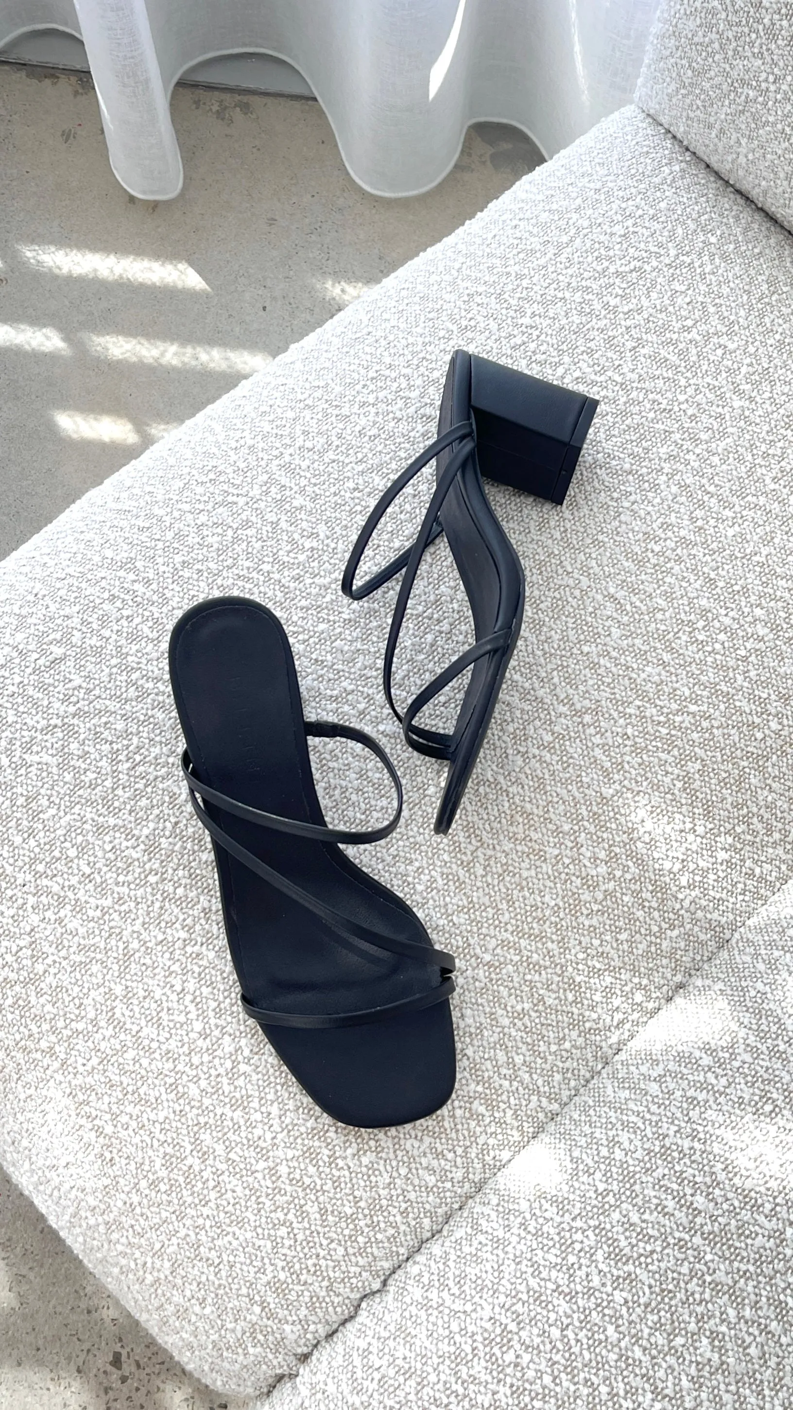 Smart Design Skinny Heel Yazmin Heel  - Black