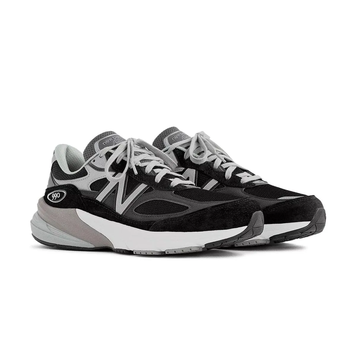 Mesh Upper Lightweight Frame In USA 990v6 'Black White'