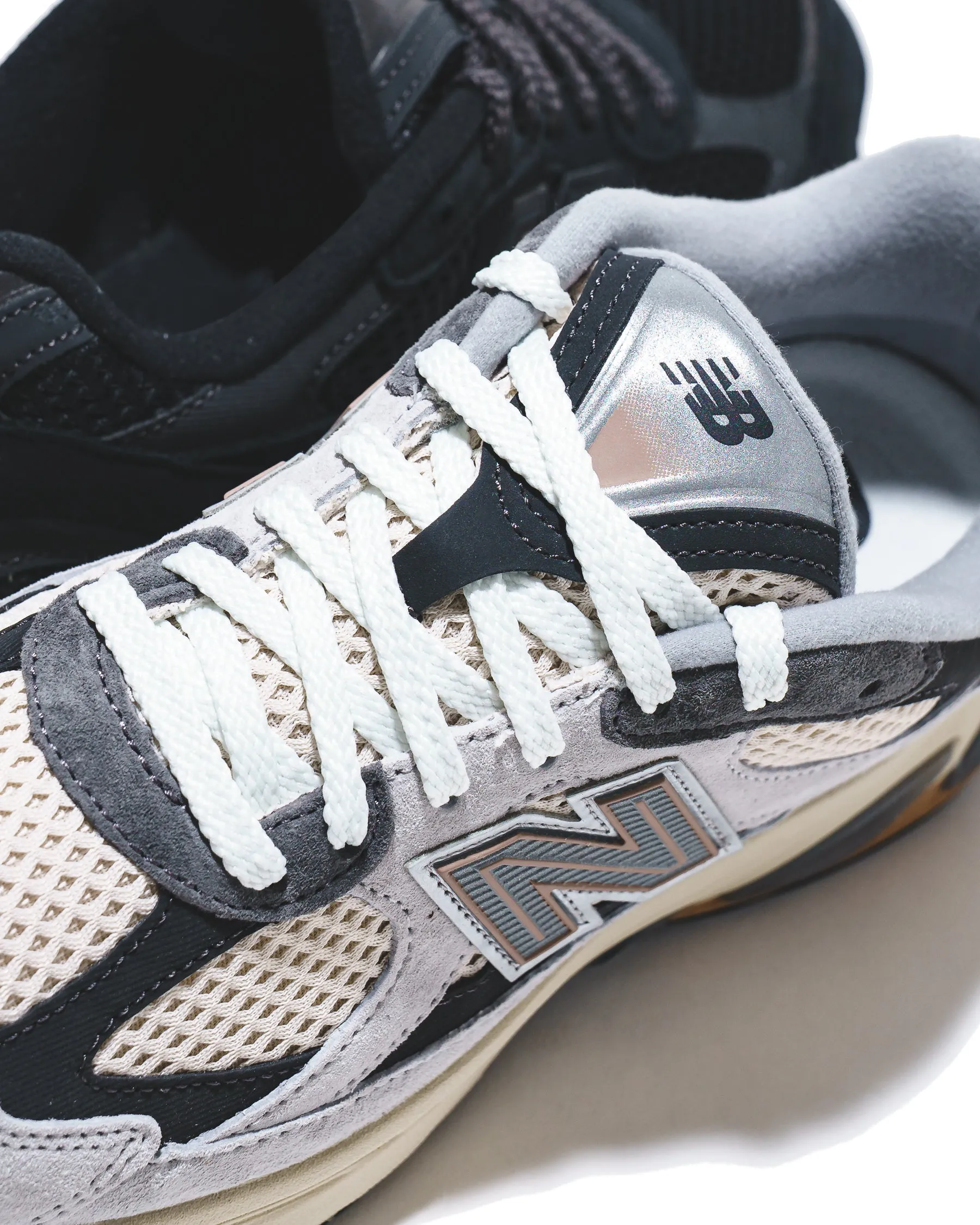 New Balance Unisex 2010 Black Cement U2010TTB EVA foam international - themed running gear