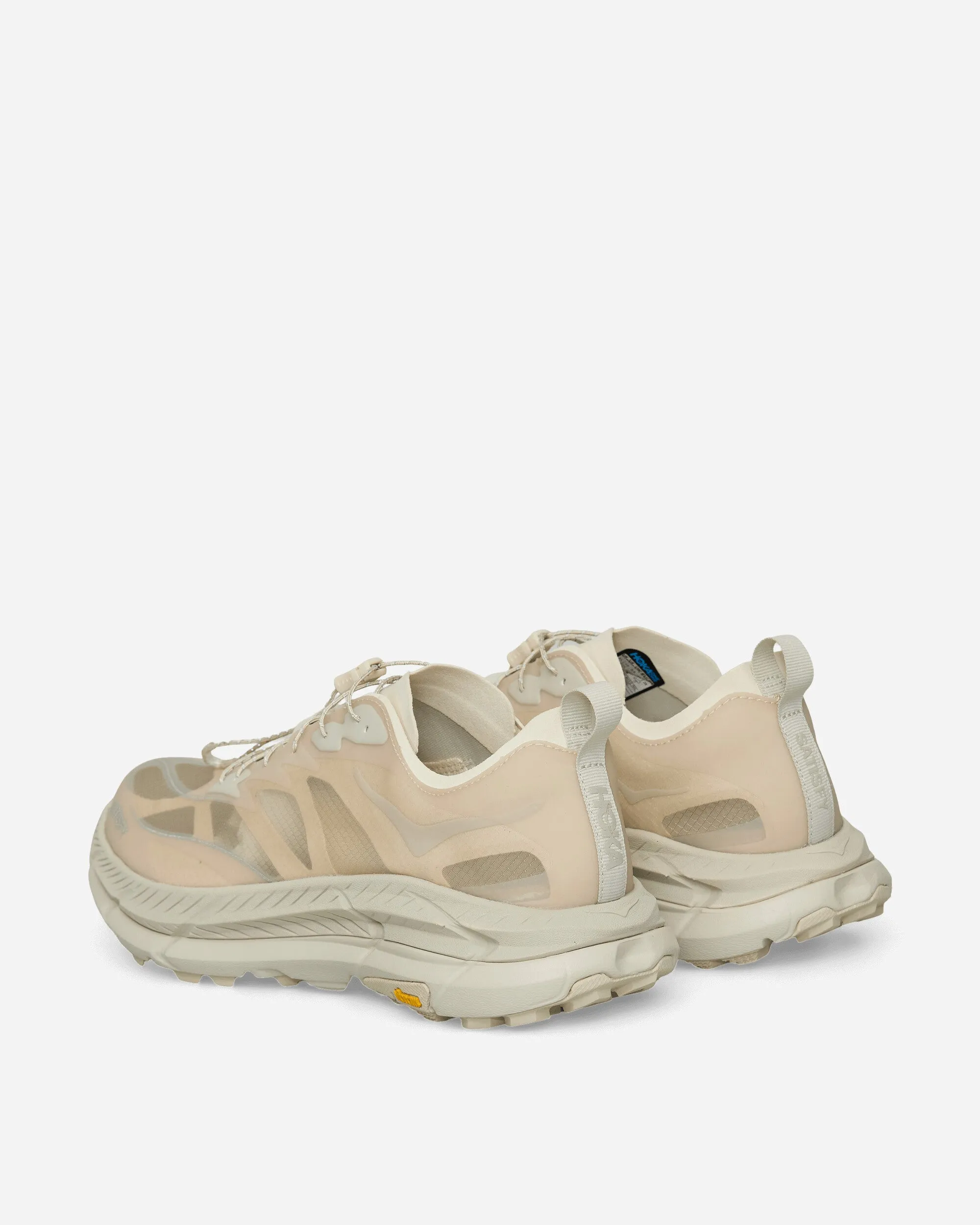 Every Moment Satisfy Mafate Speed 4 Lite Sneakers Bone
