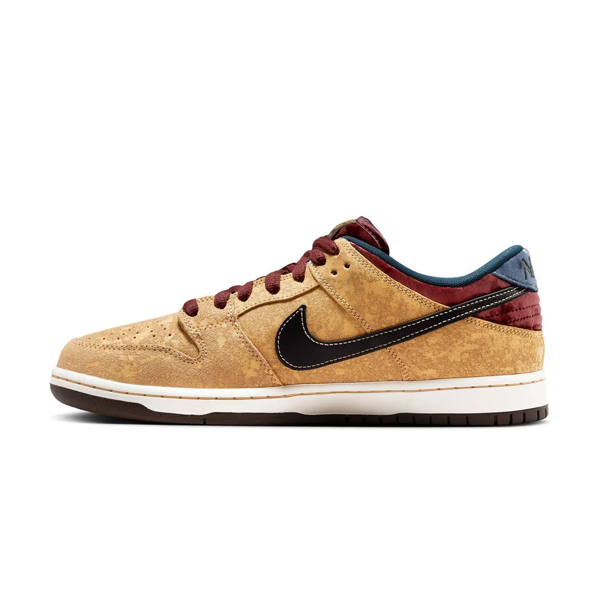 SB Dunk Low Pro 'City of Cinema' Total Comfort High Traction Tread