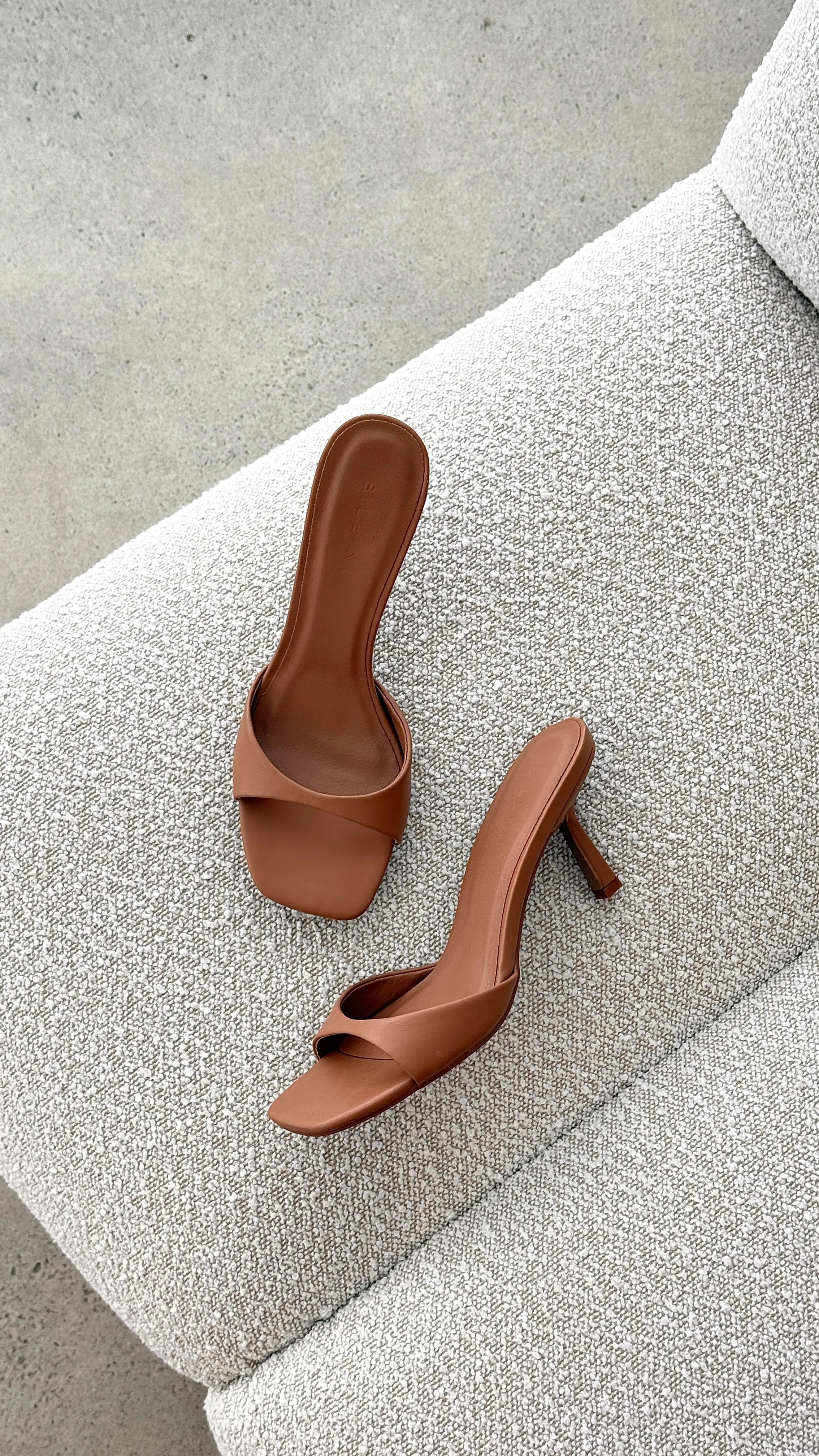 Yohan Heel - Coffee Stiletto Heel Elegant Vibe