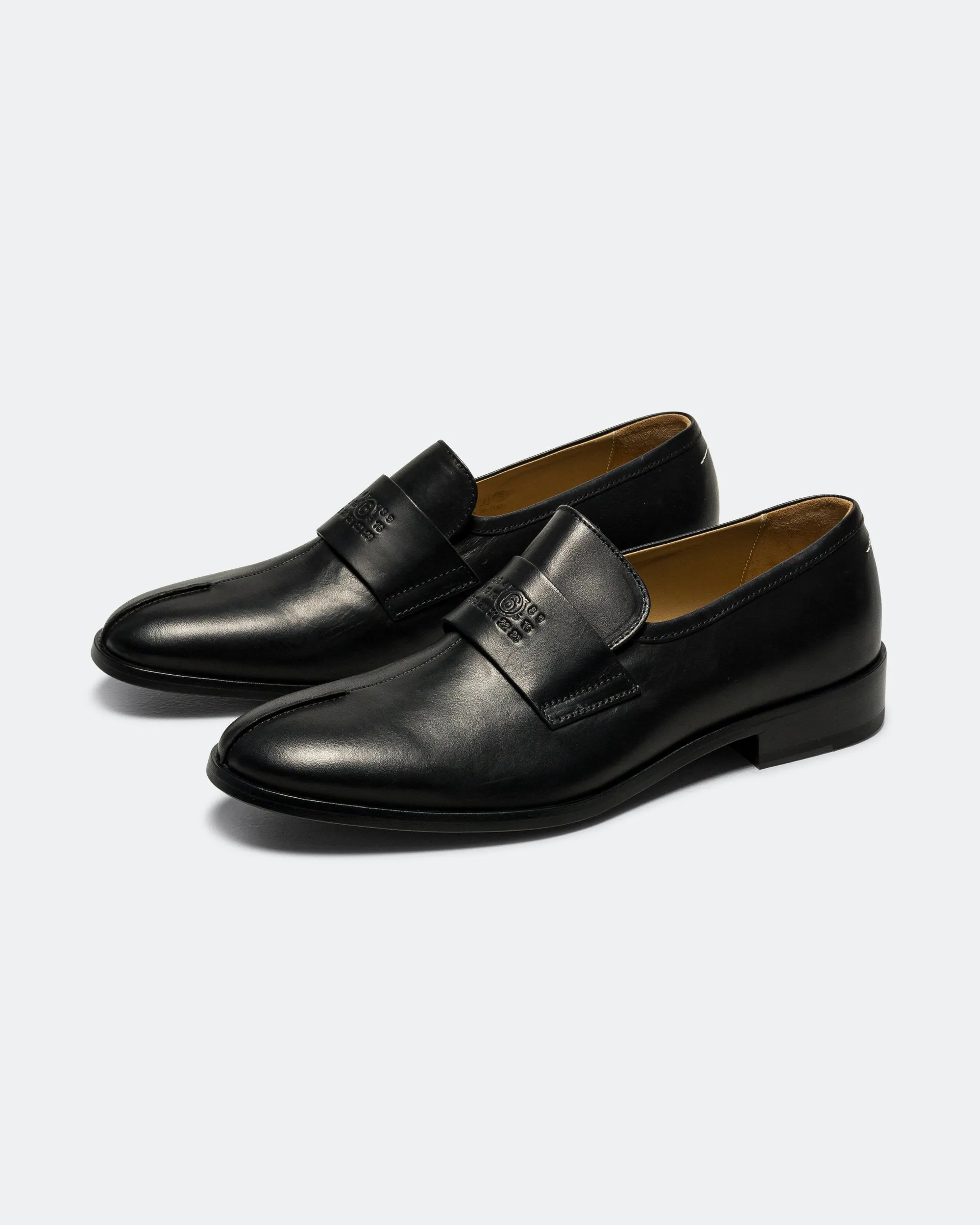 Shiny Leather Mocassin - Black Light Control