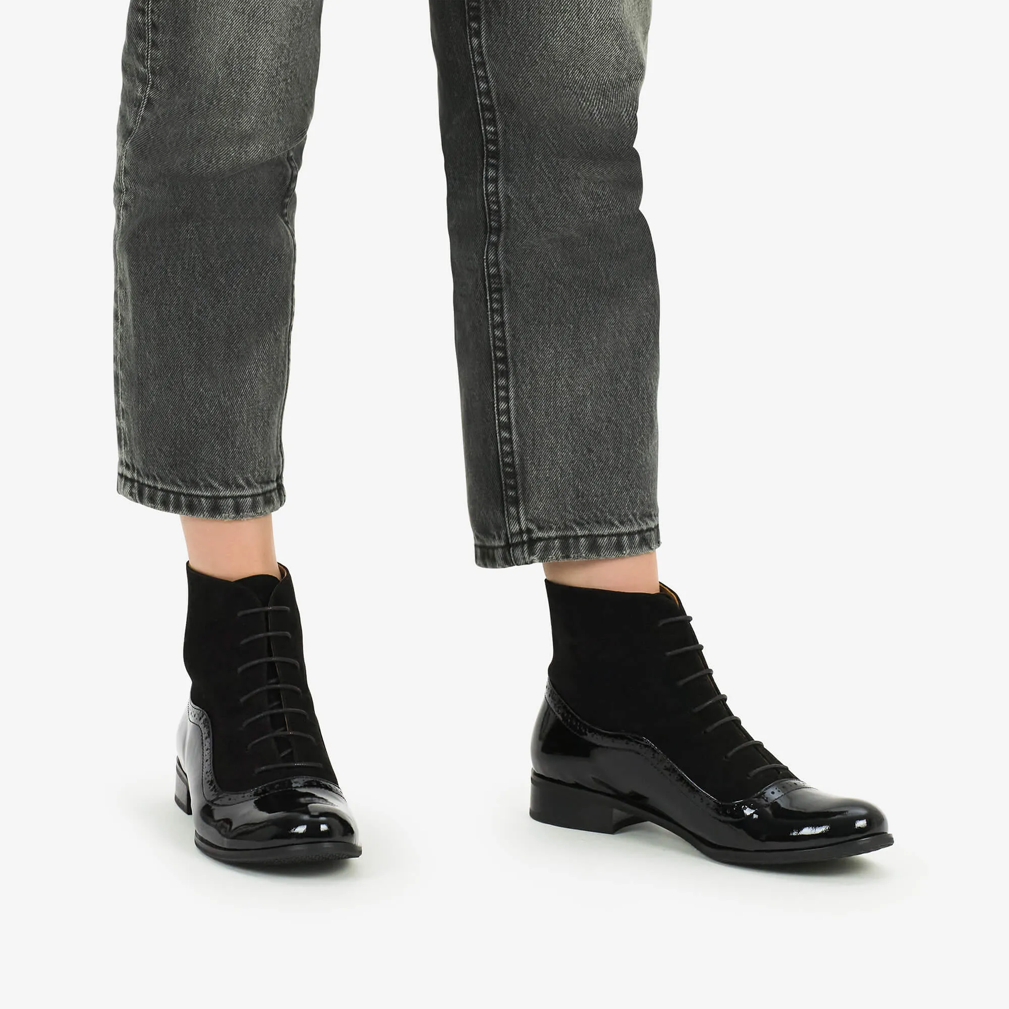 Armada - Oxford Boots popularity - level students'